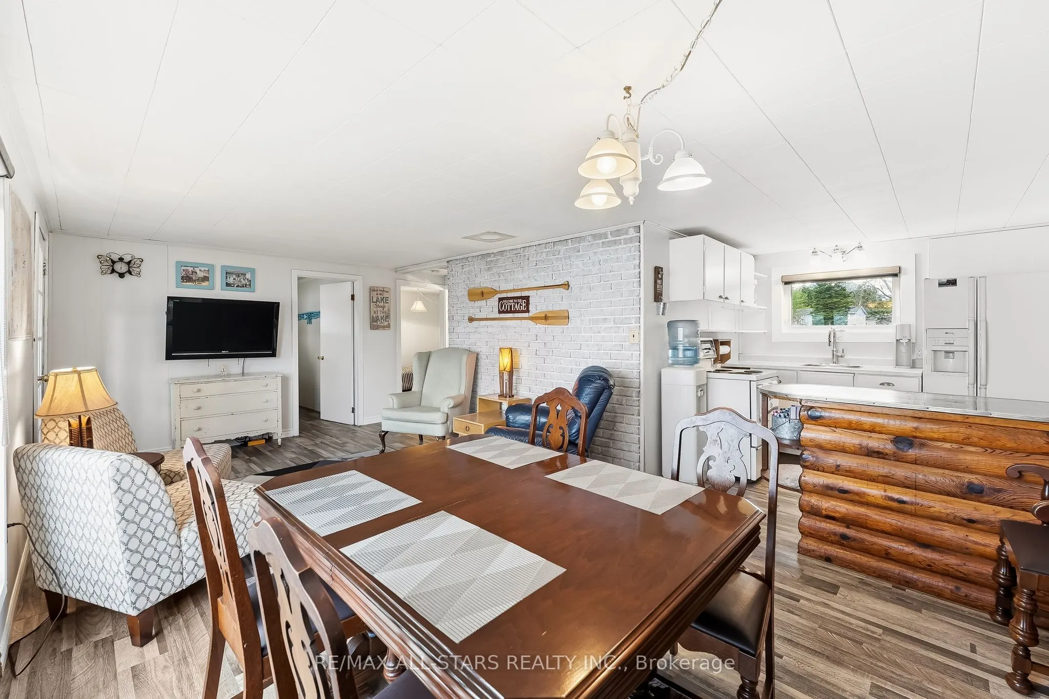 42 Riverside Drive