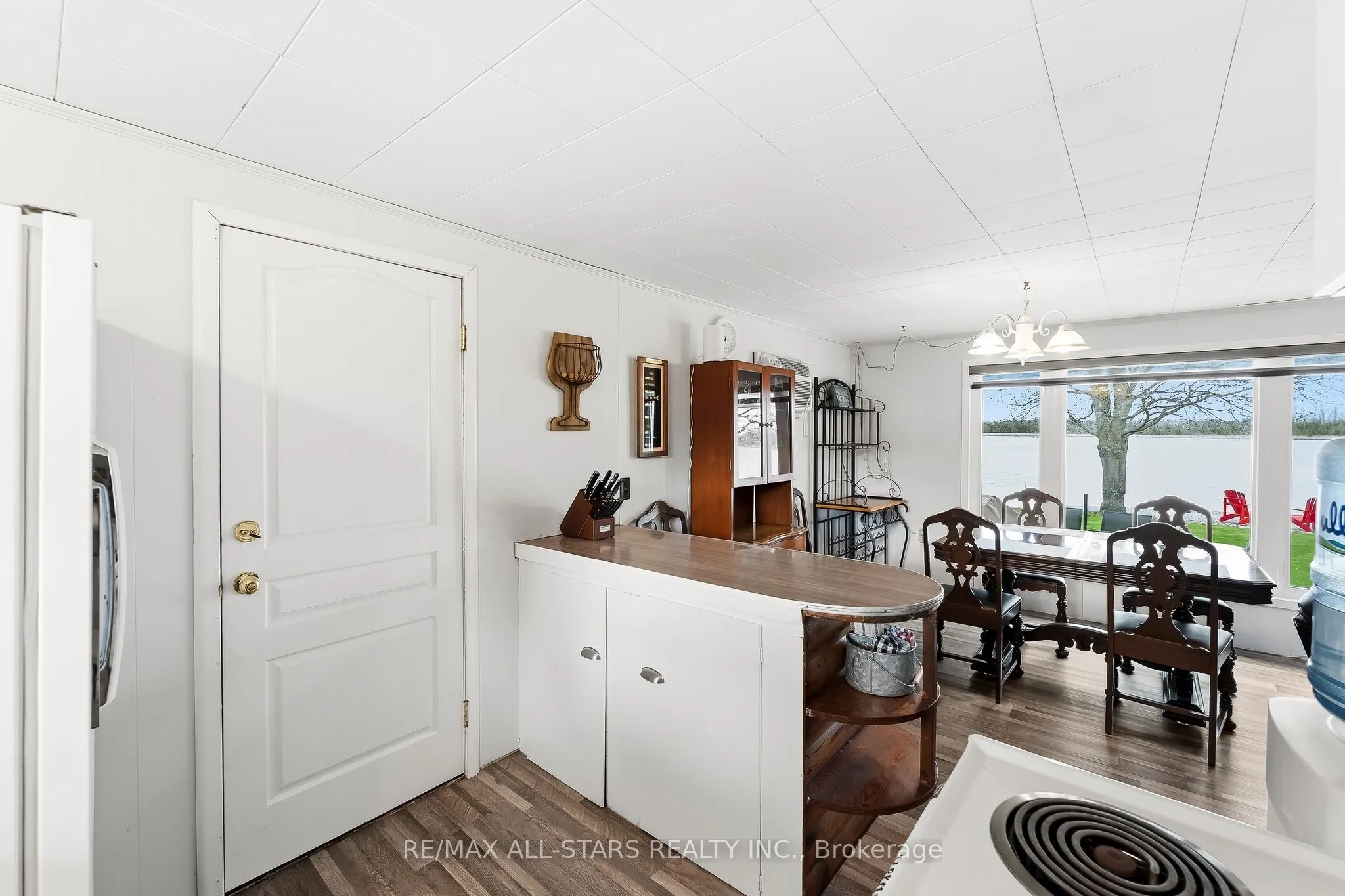 42 Riverside Drive