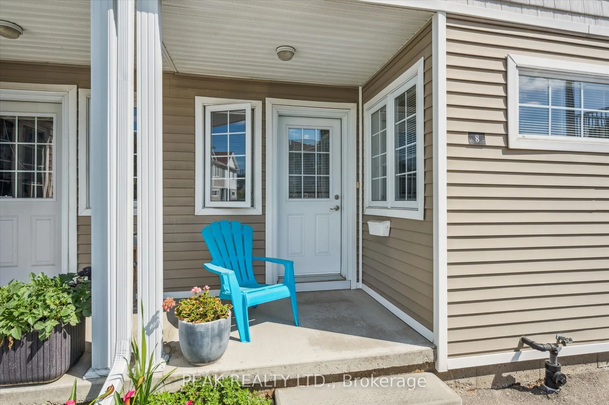 23 Howe Drive #8