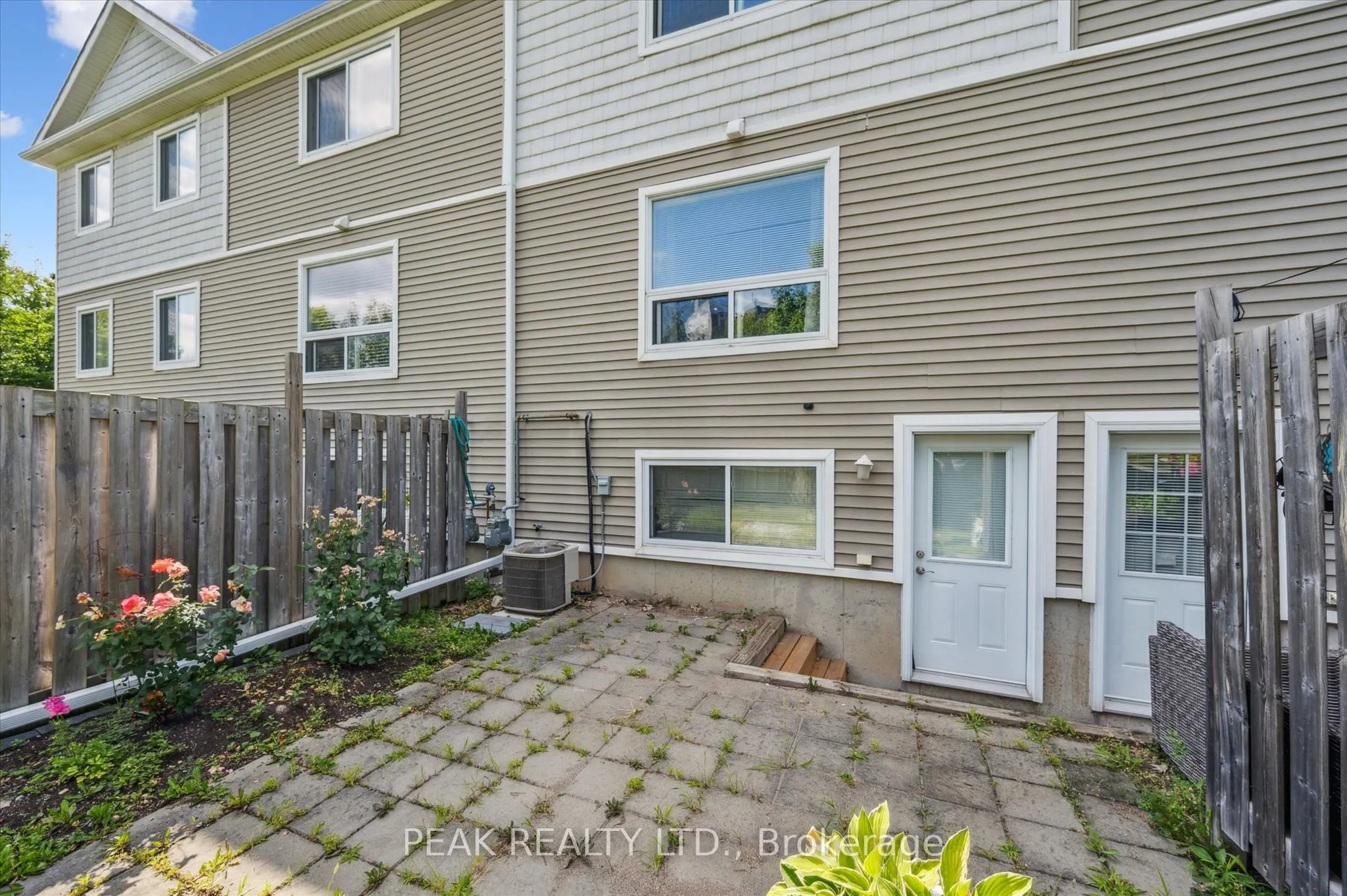 23 Howe Drive #8