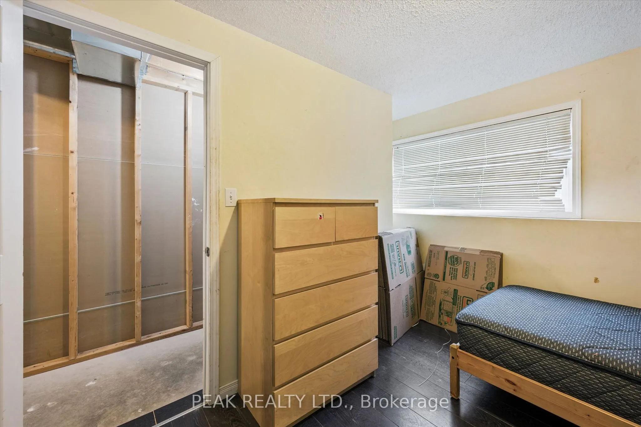 23 Howe Drive #8
