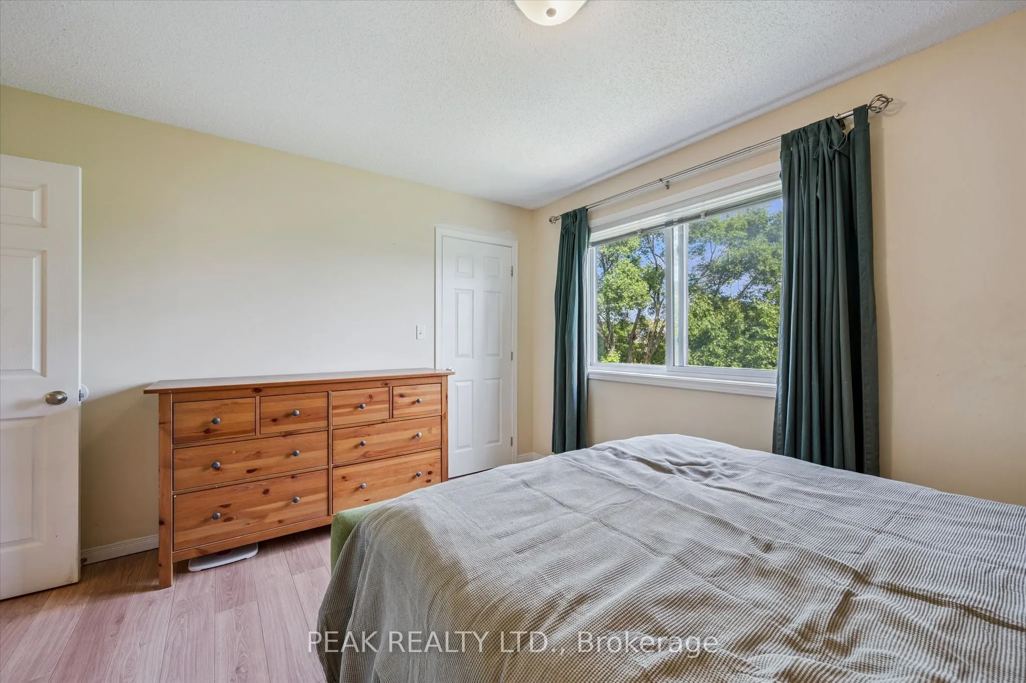 23 Howe Drive #8