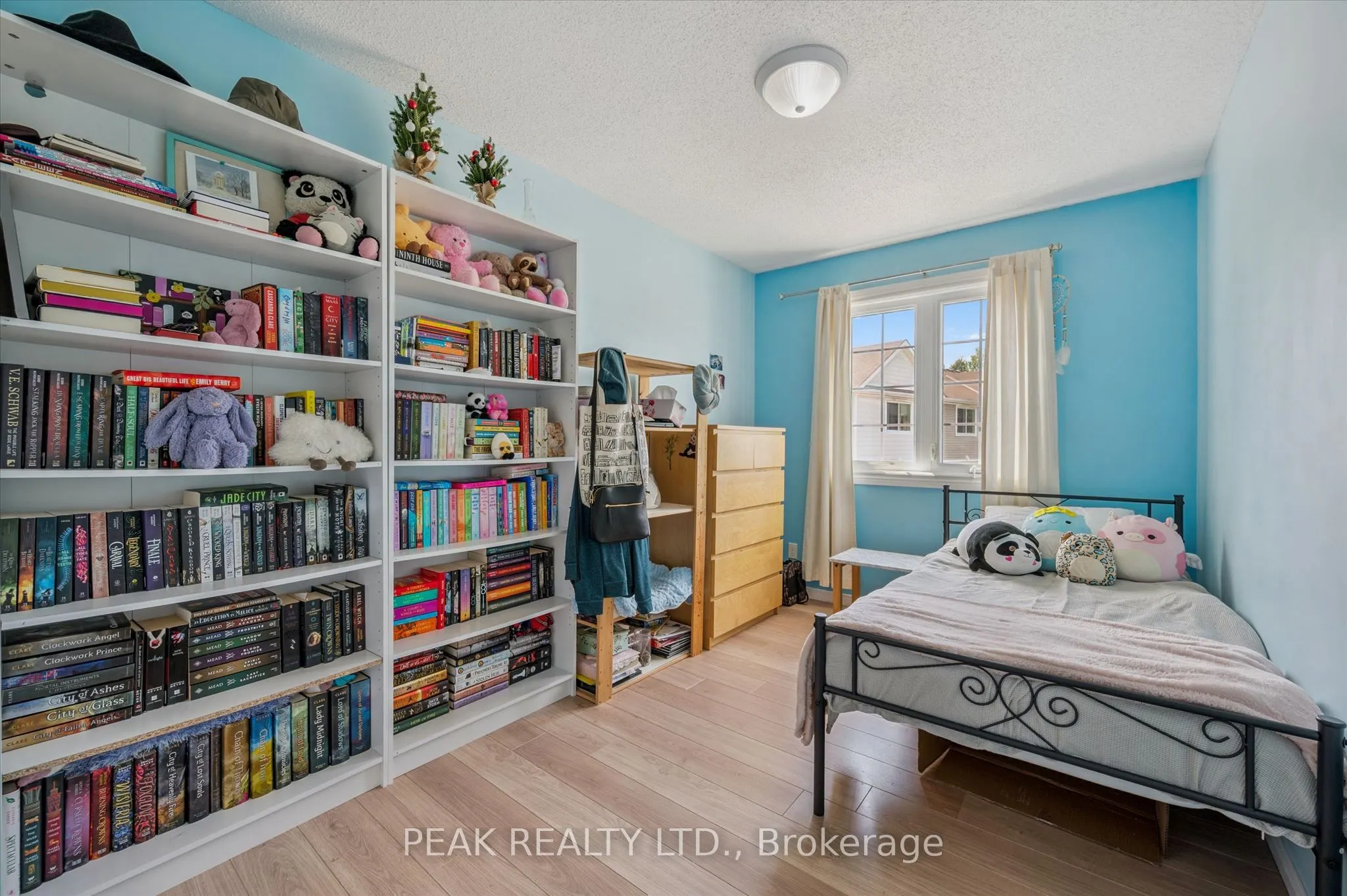 23 Howe Drive #8