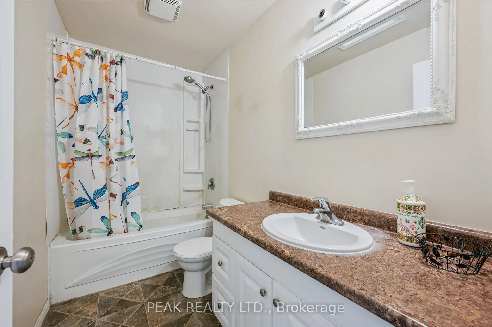 23 Howe Drive #8