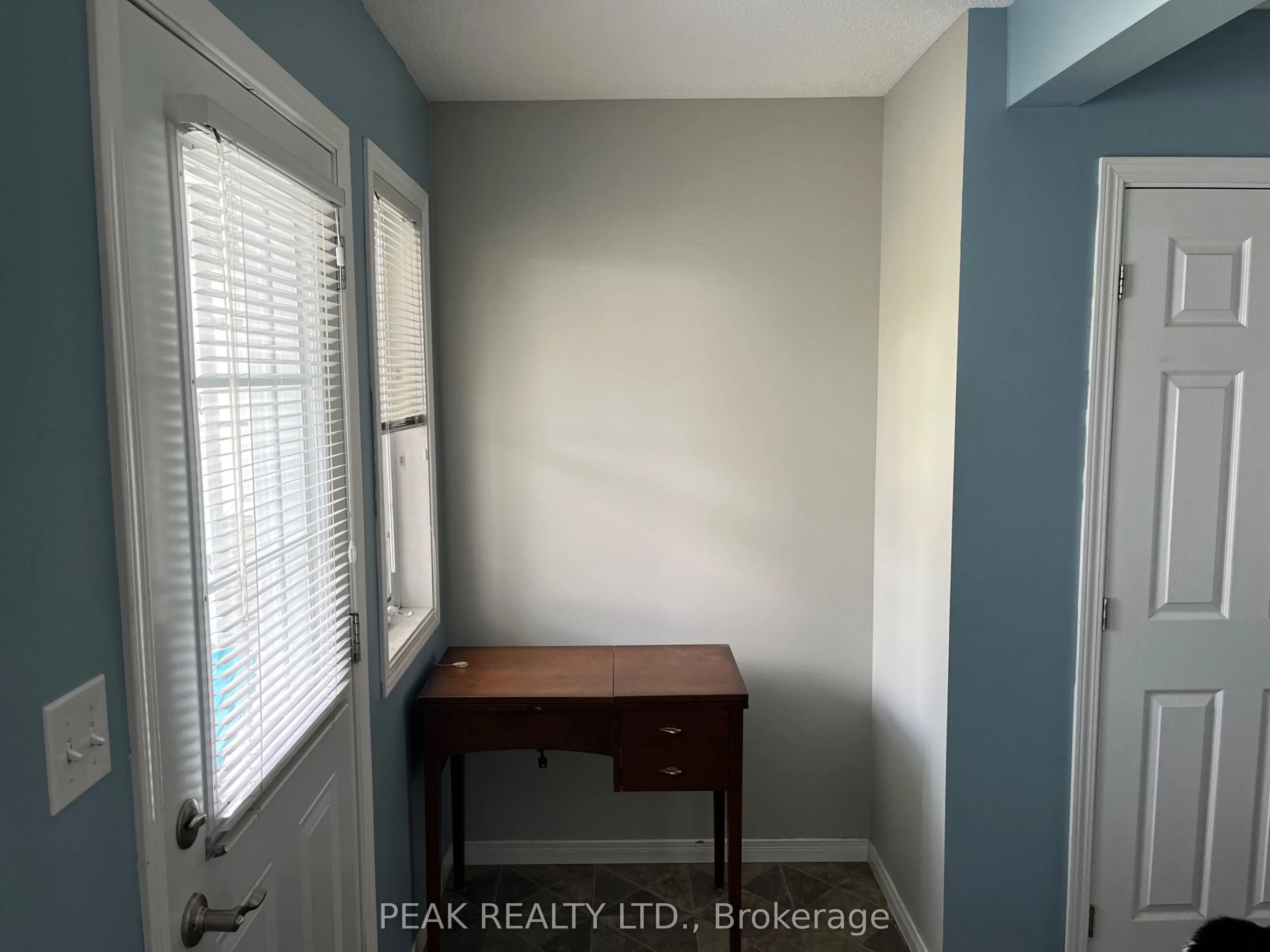 23 Howe Drive #8