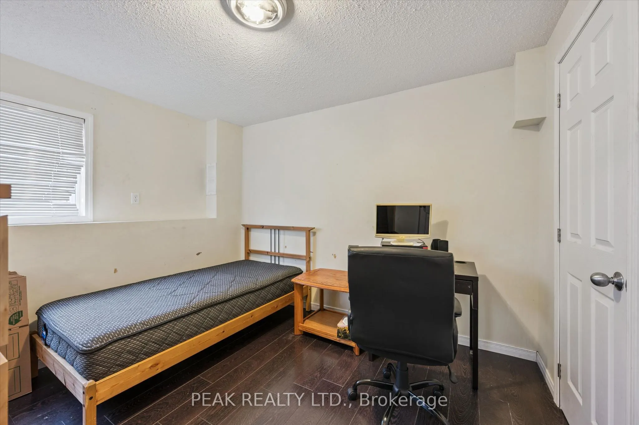 23 Howe Drive #8