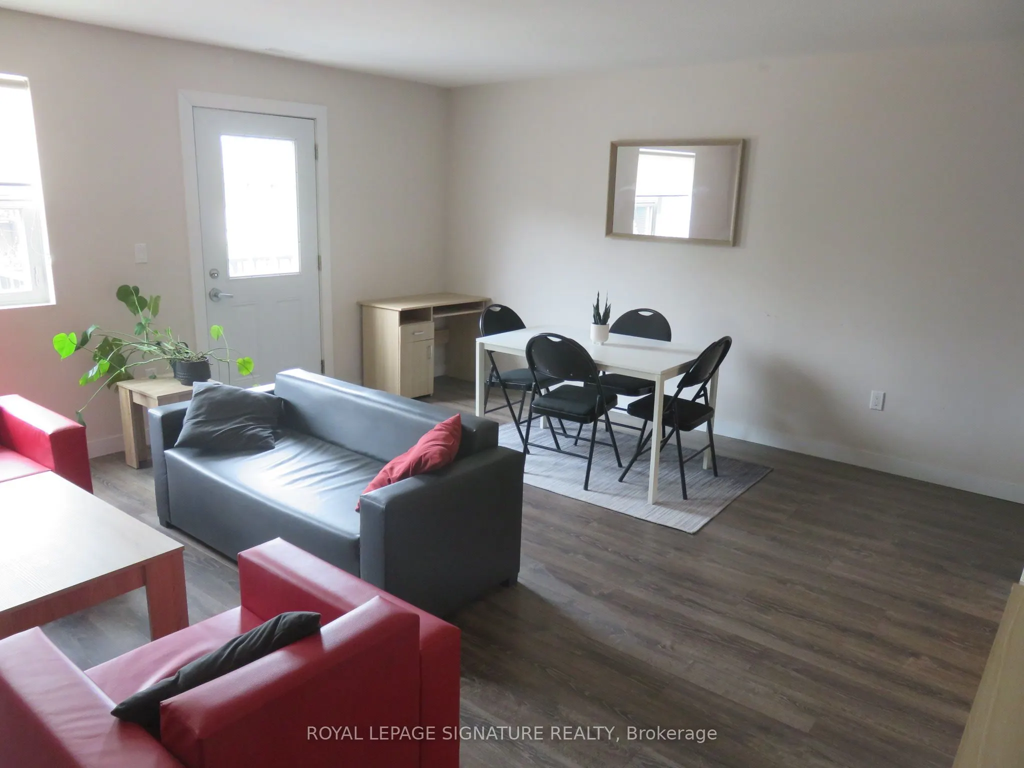 288 Albert Street #216