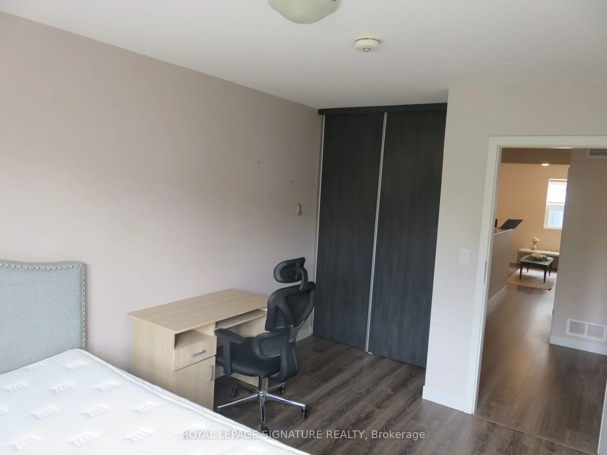 288 Albert Street #216