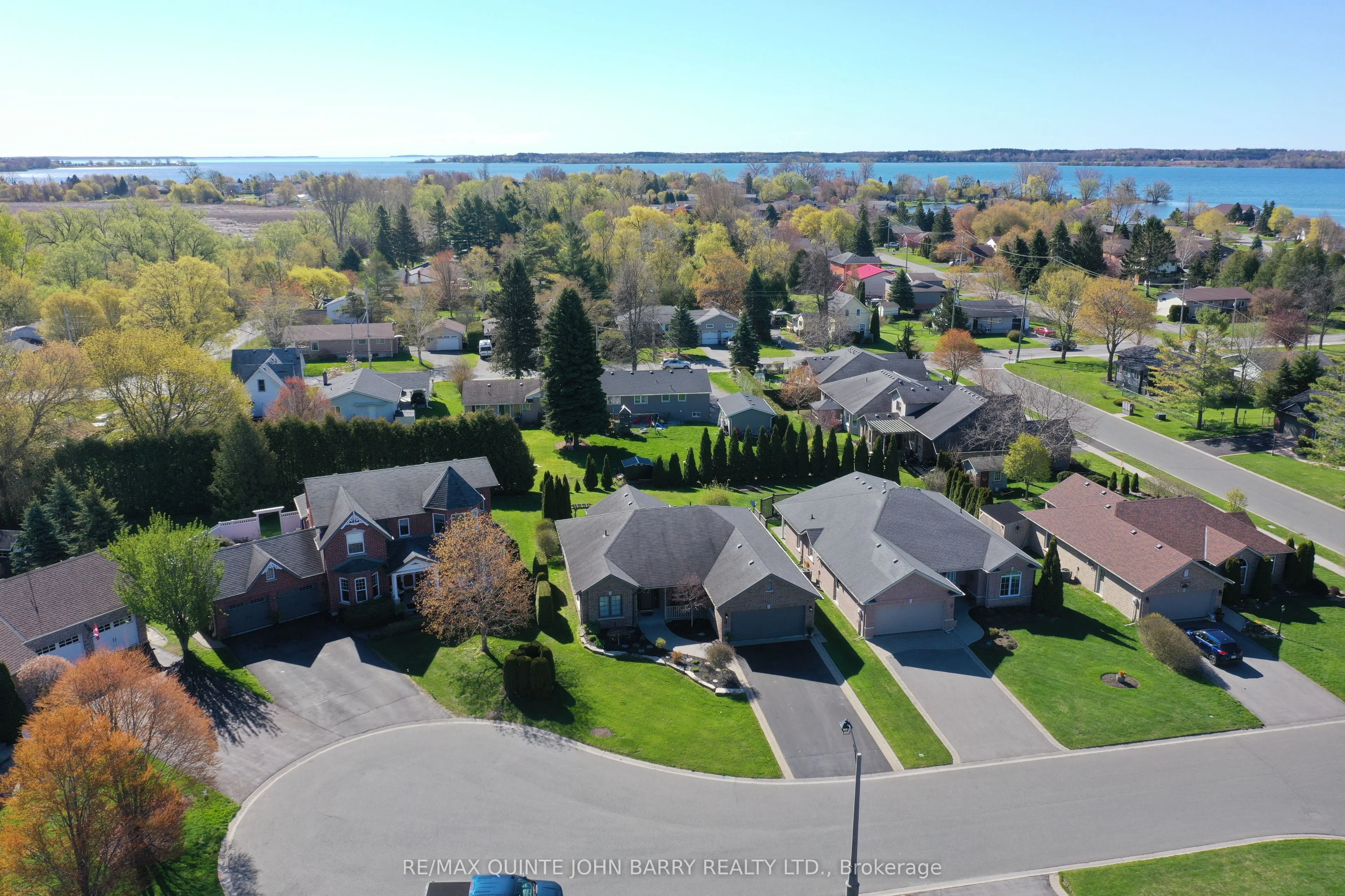 4 Hickory Court
