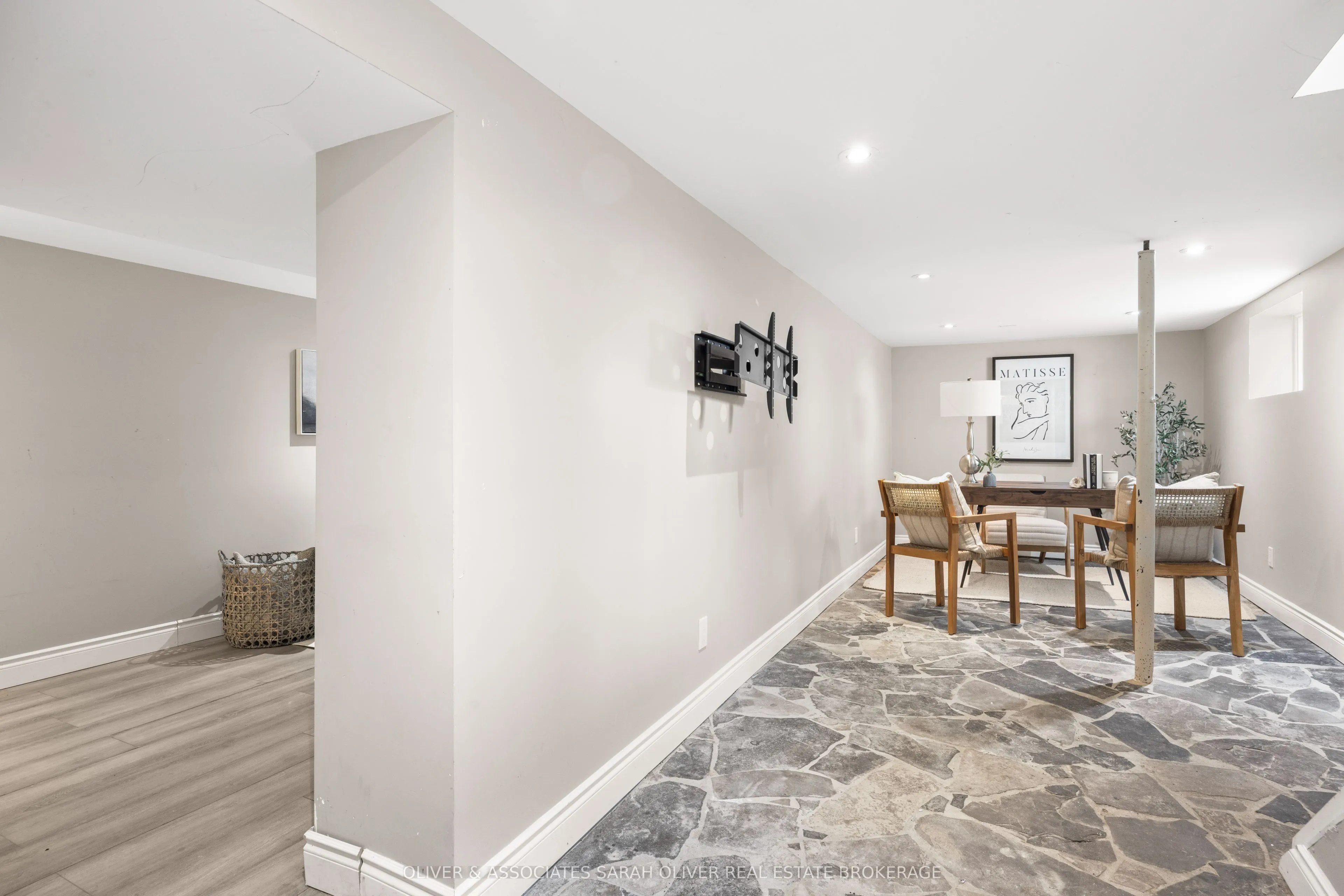 28 Renwick Avenue