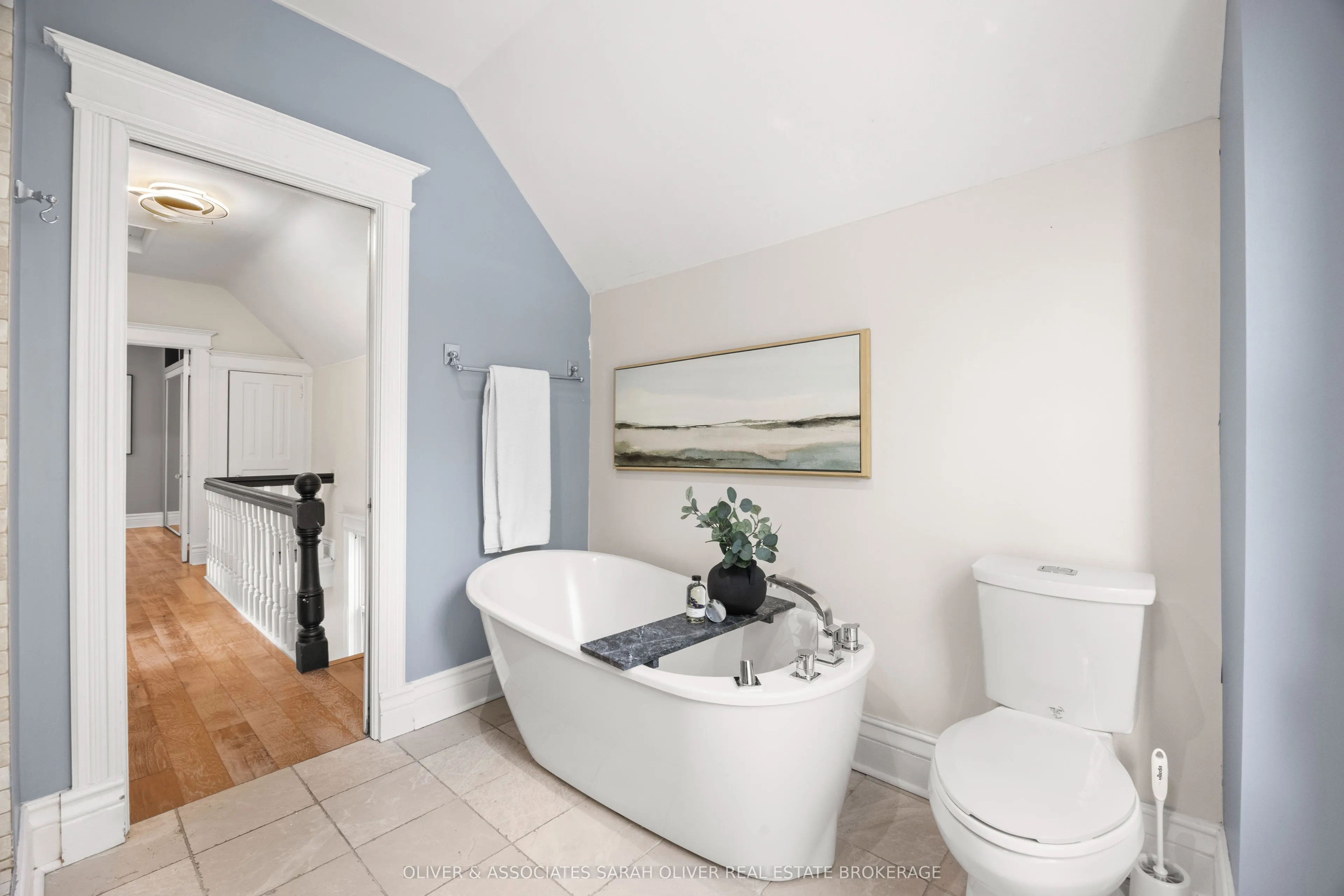 28 Renwick Avenue
