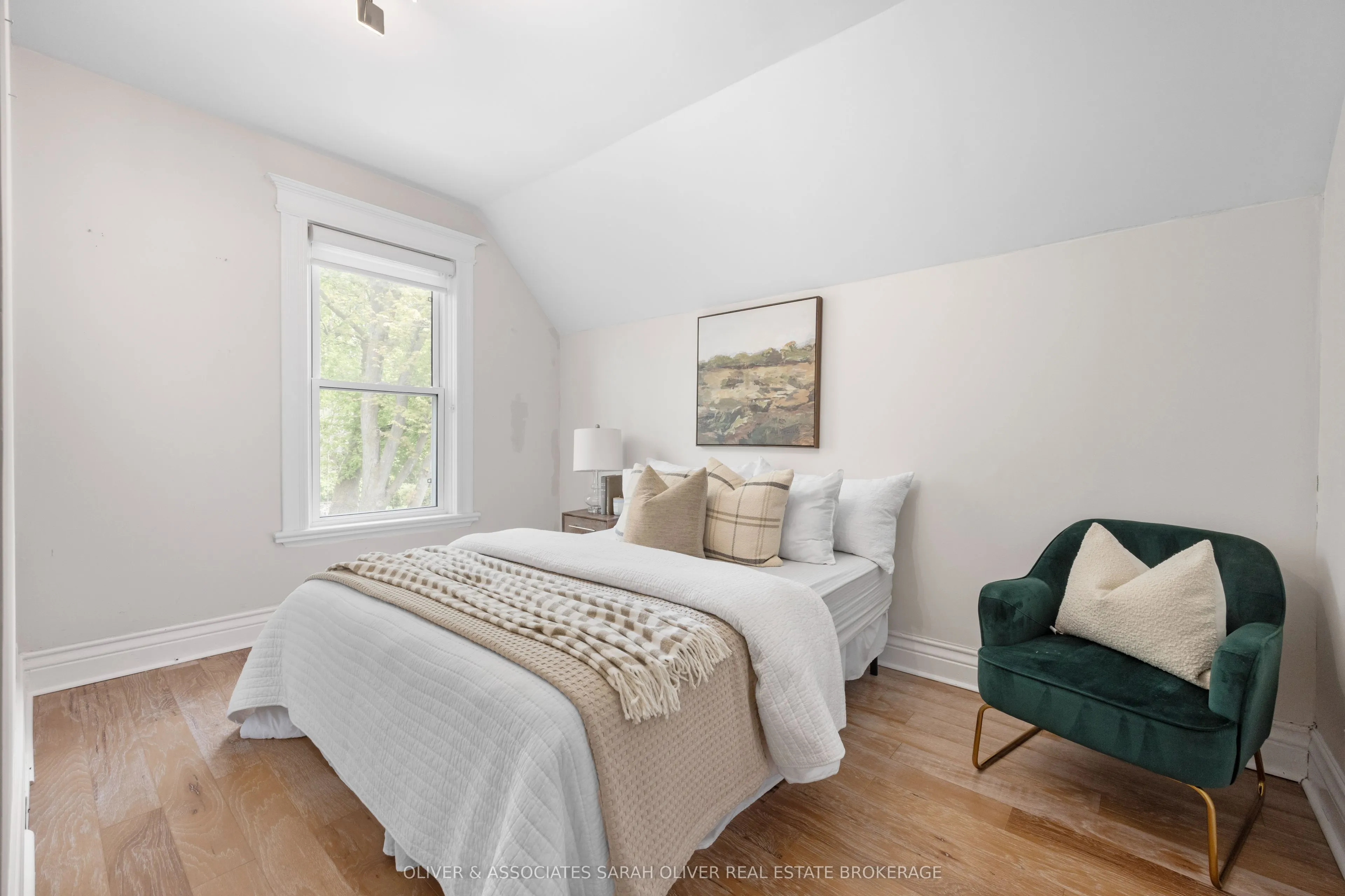 28 Renwick Avenue