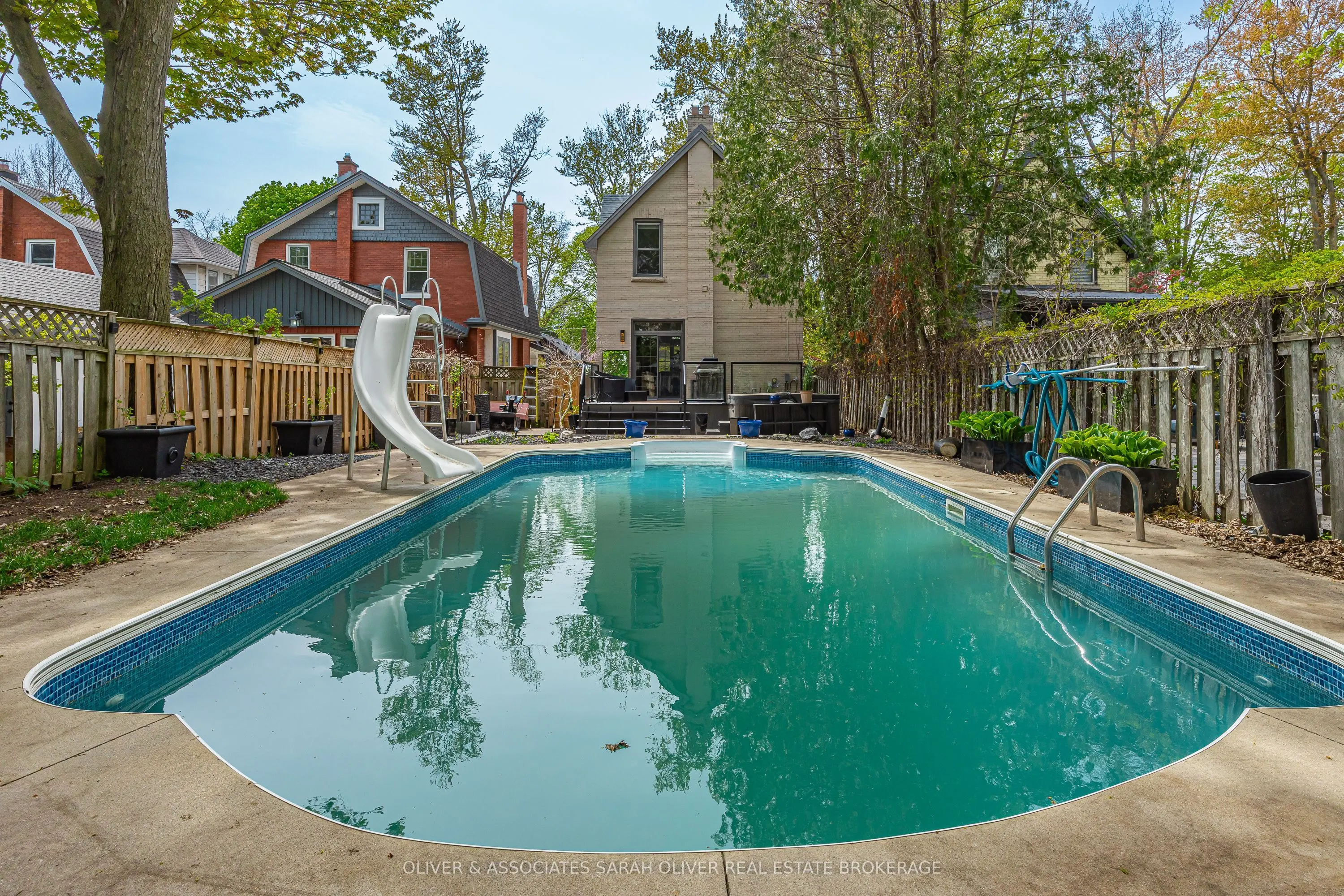 28 Renwick Avenue