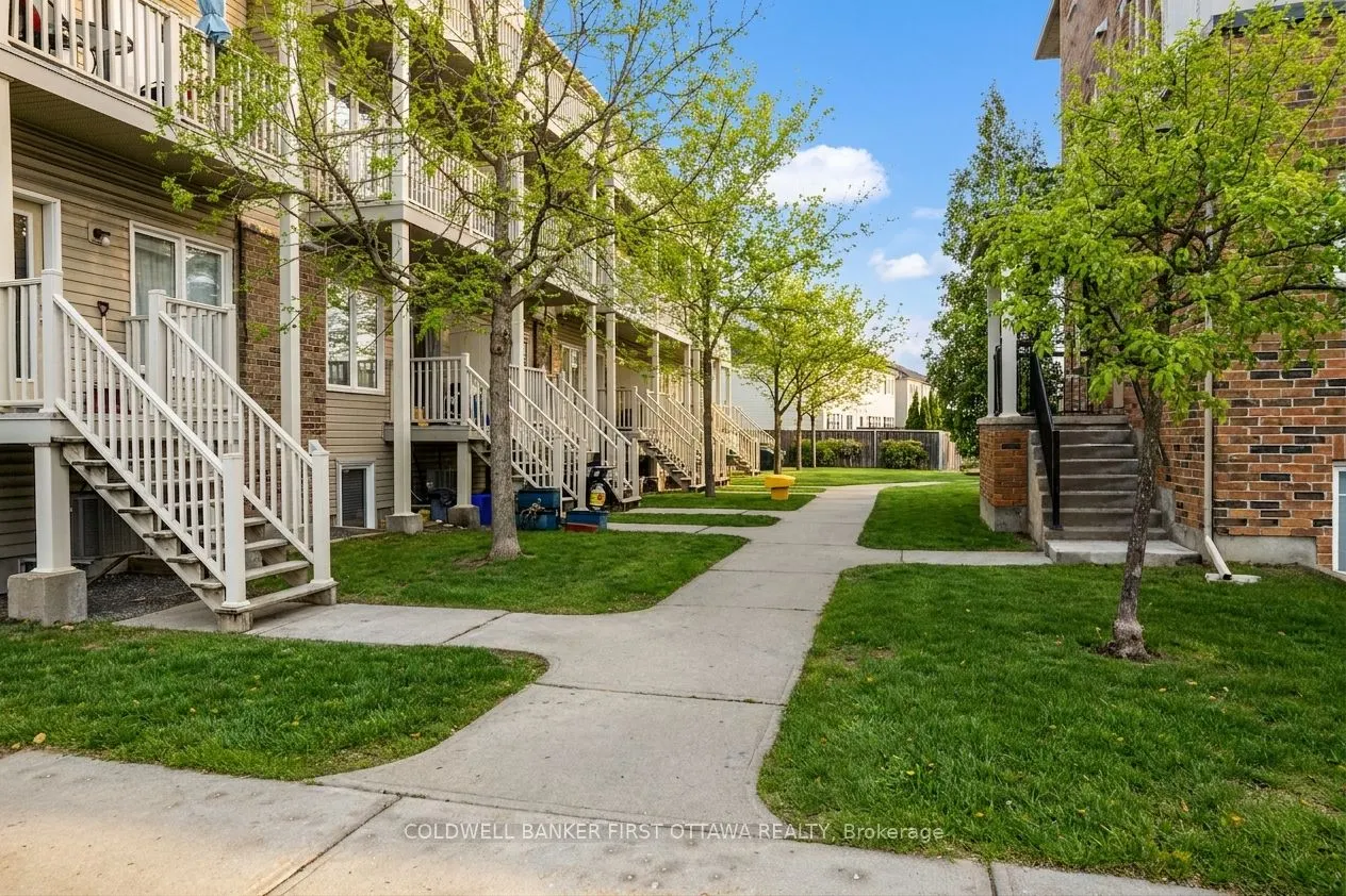 150 Urbancrest Private #182