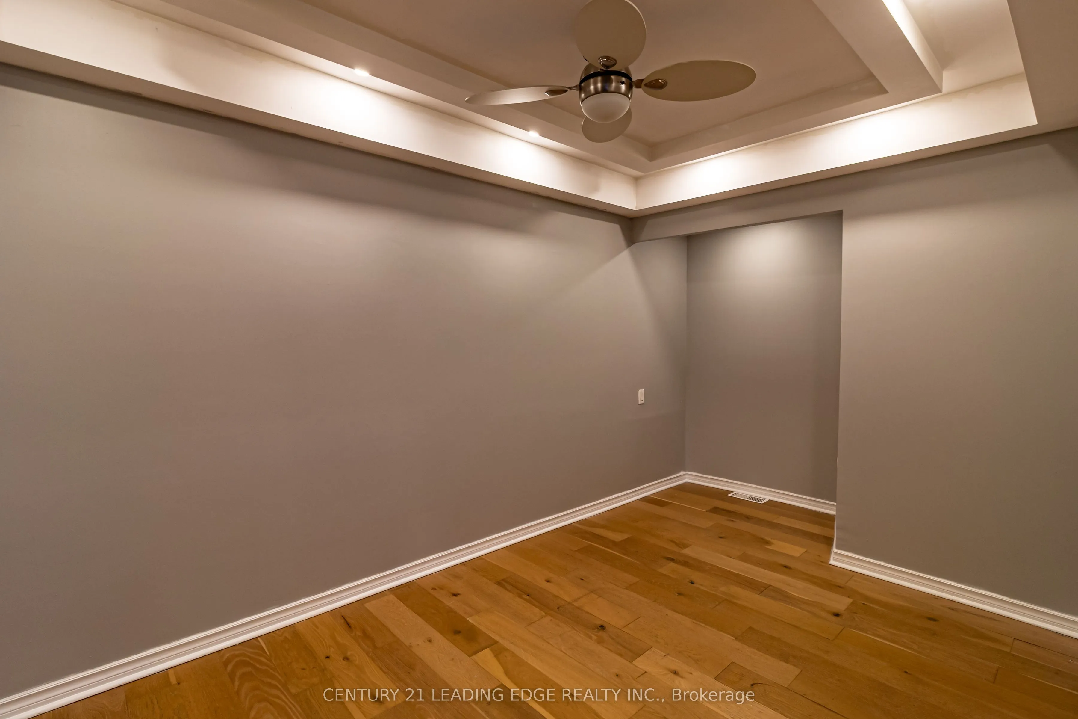 223 Main Street W