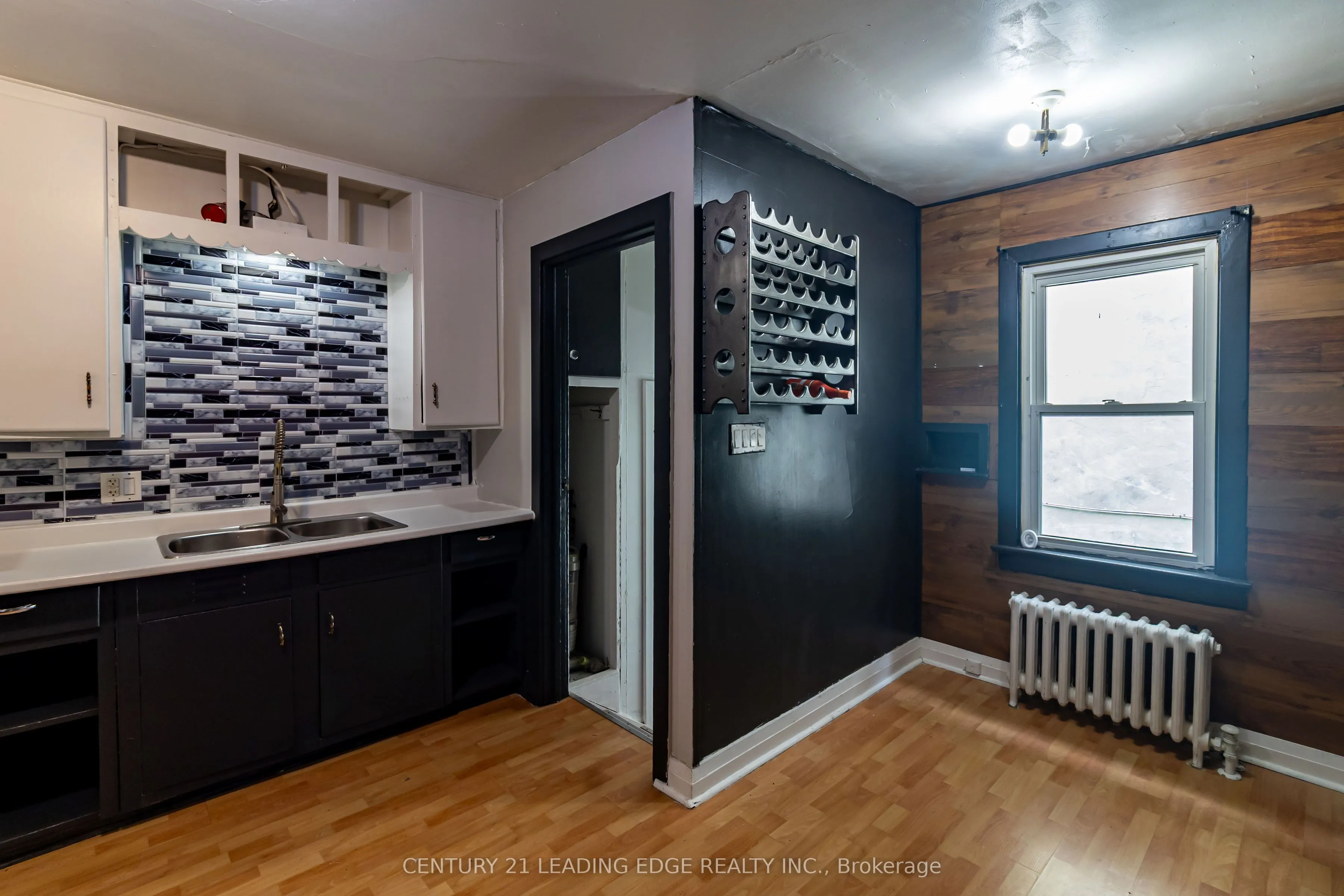 223 Main Street W