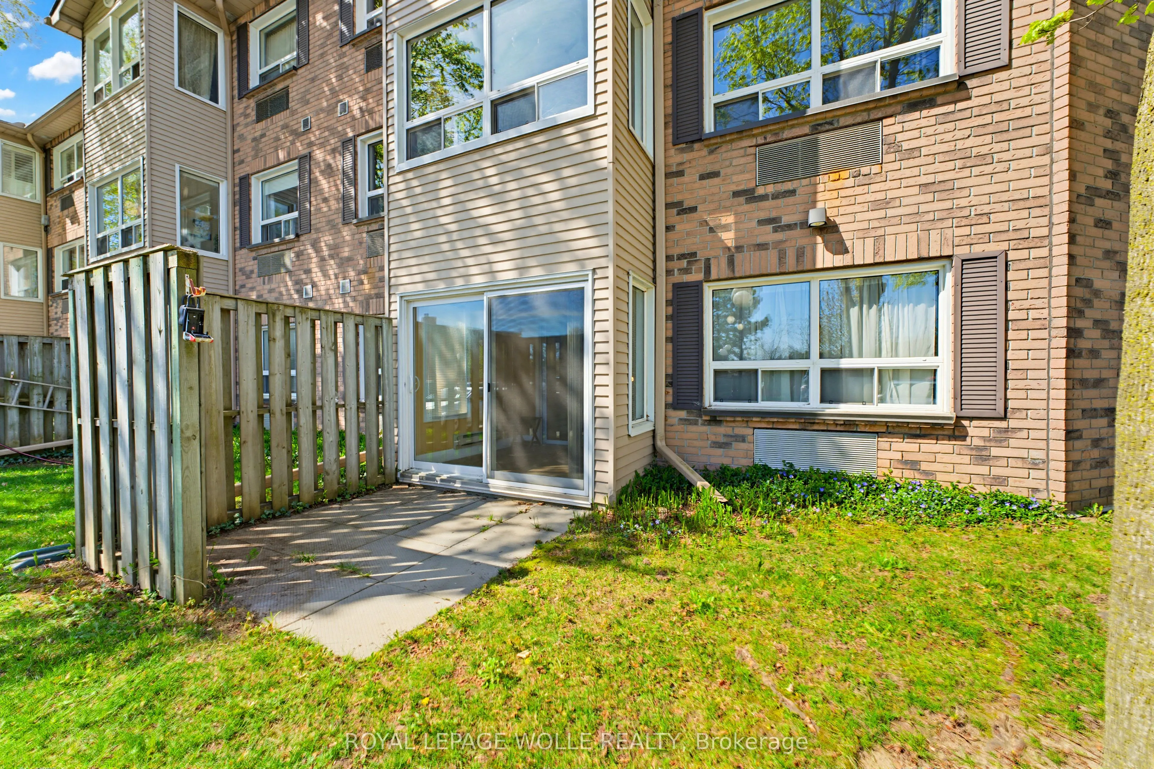 30 Hugo Crescent #110