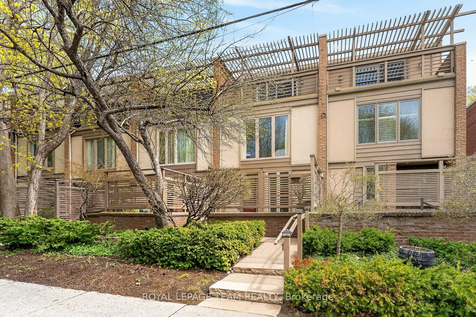 164 Dufferin Road