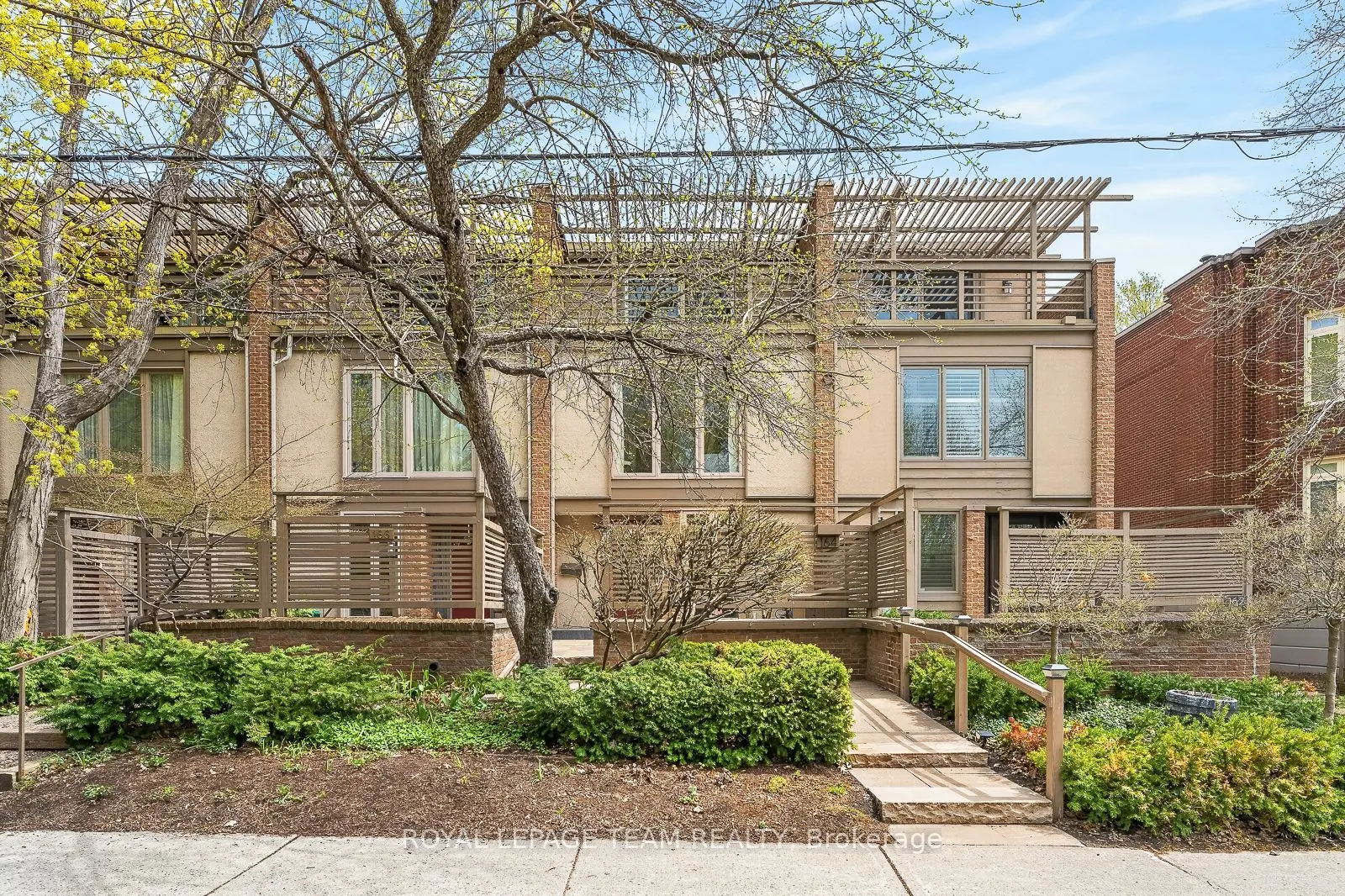 164 Dufferin Road