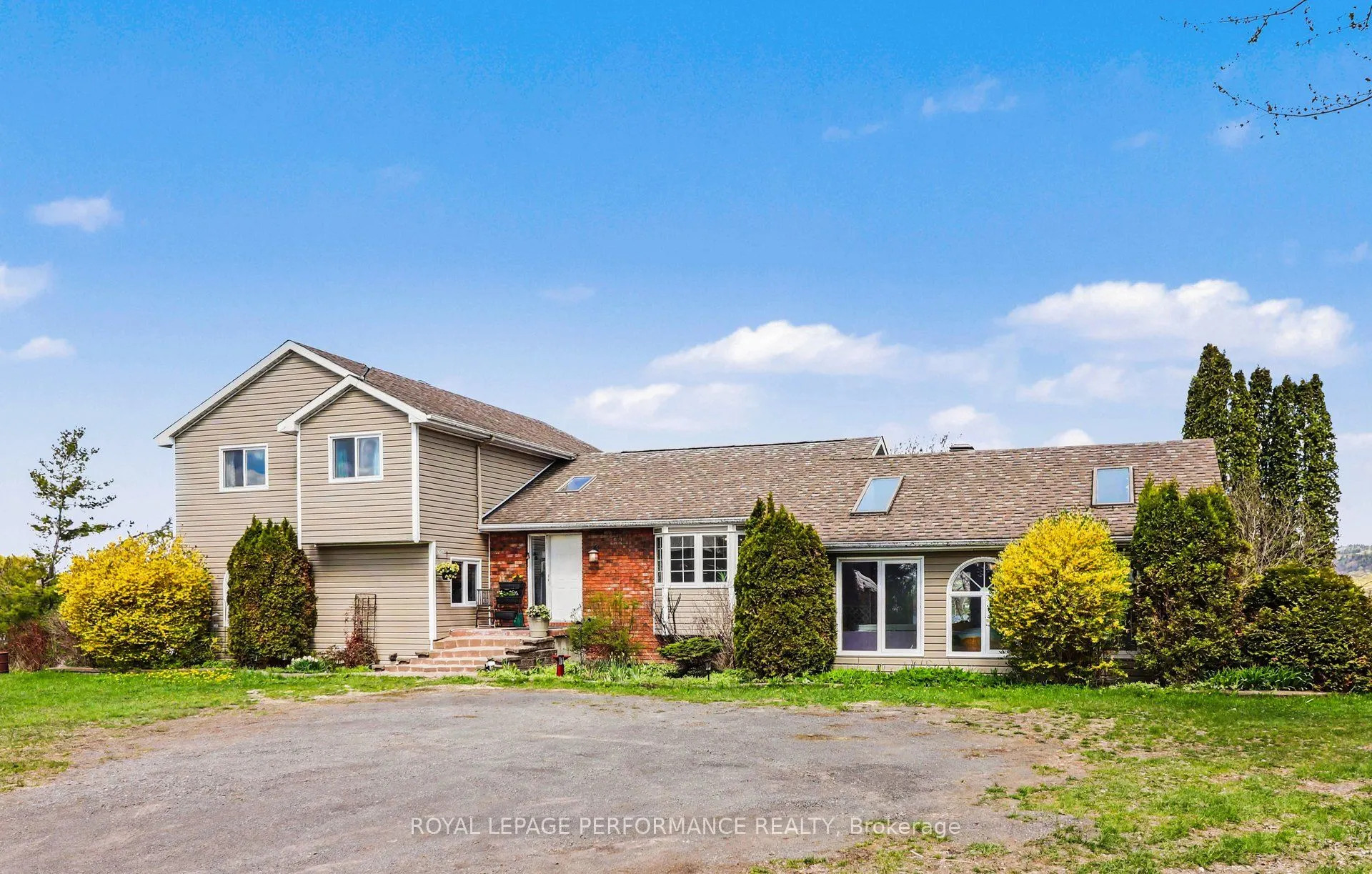 935 Concession 1 Road