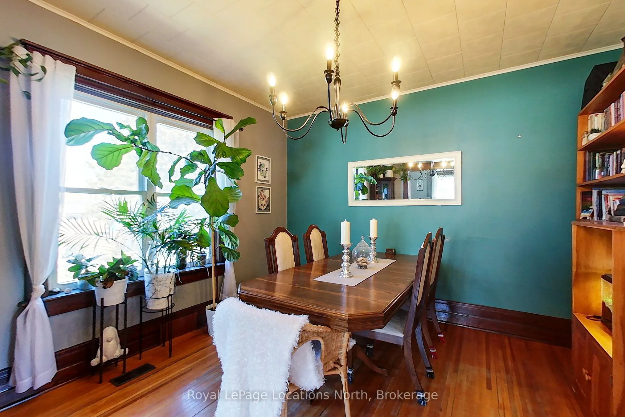 131 Sykes Street S