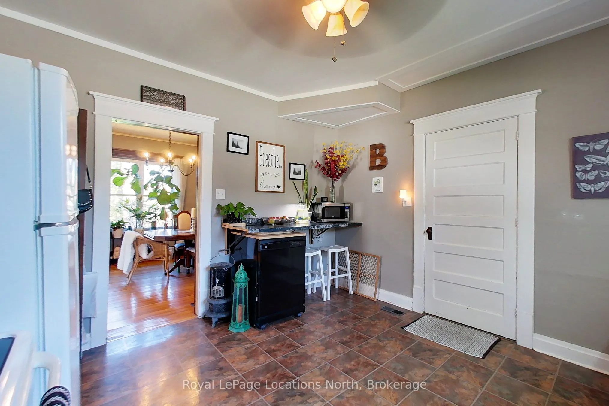 131 Sykes Street S