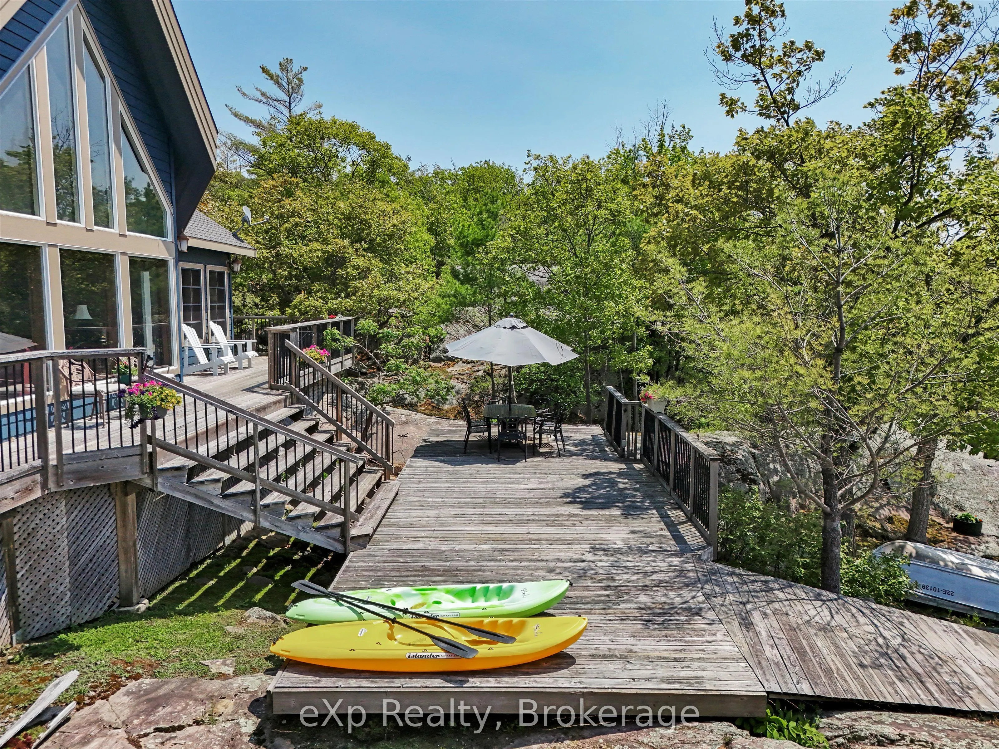 6646 1040LittleBeausoleil Island