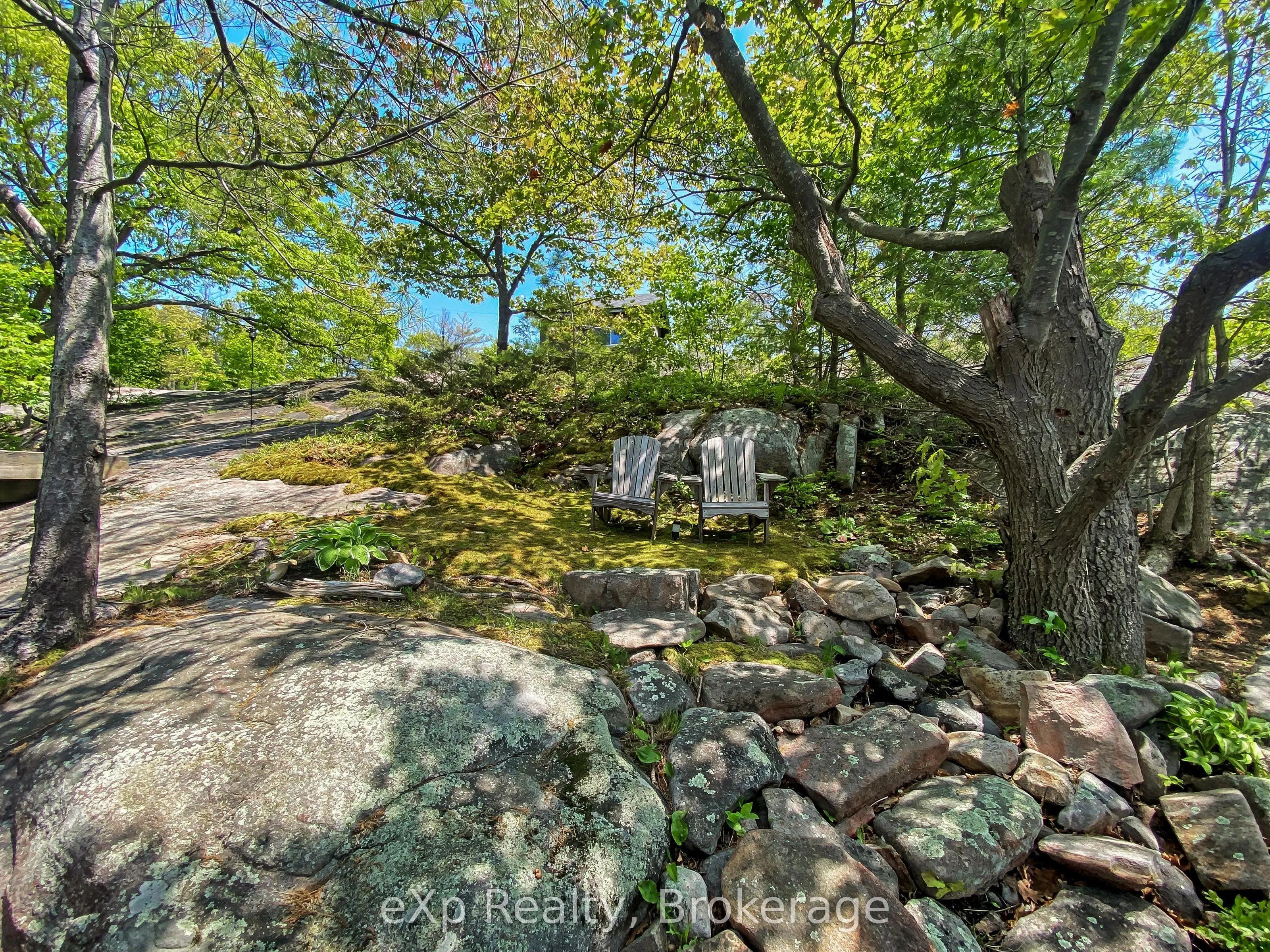 6646 1040LittleBeausoleil Island