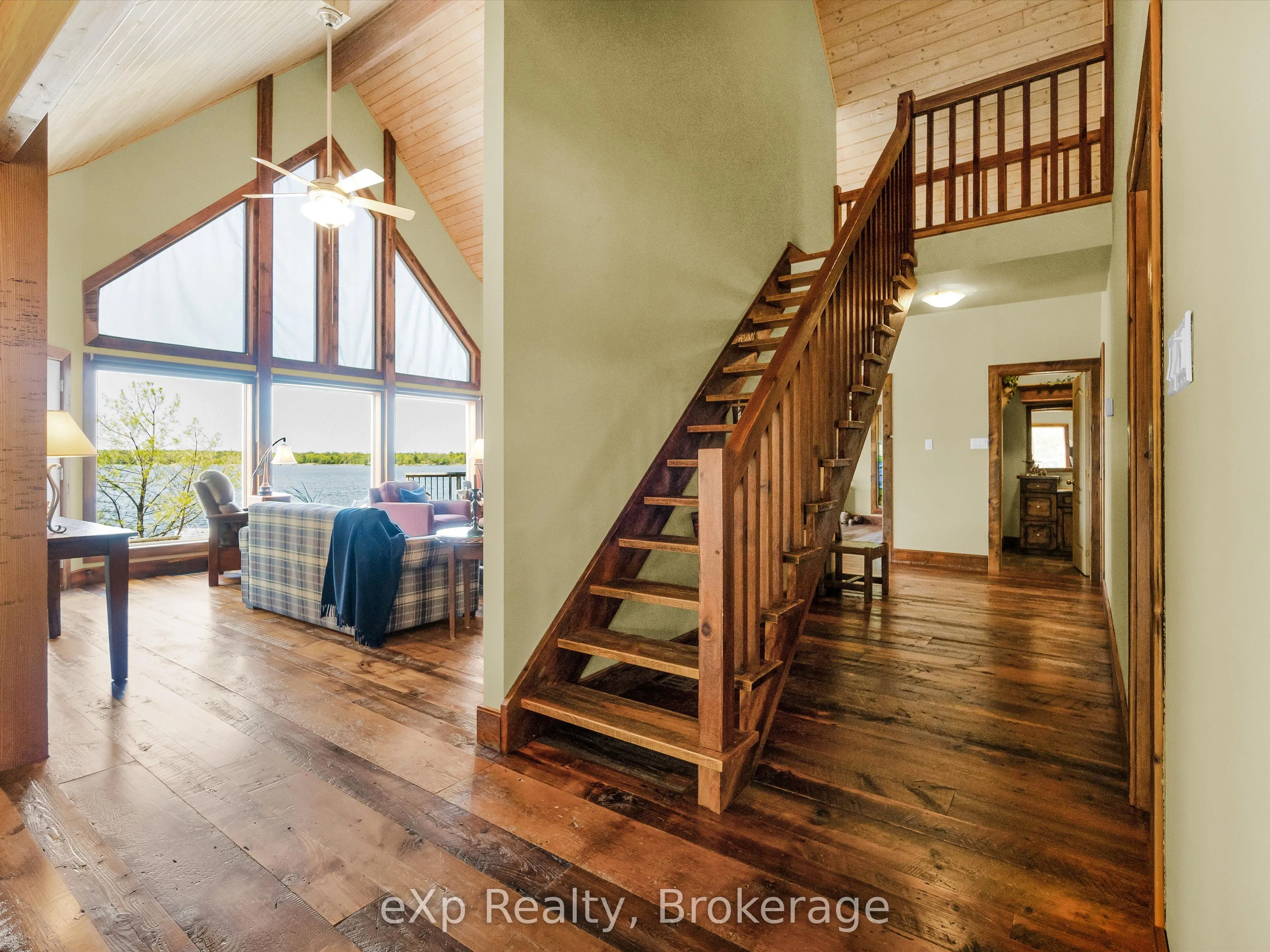 6646 1040LittleBeausoleil Island