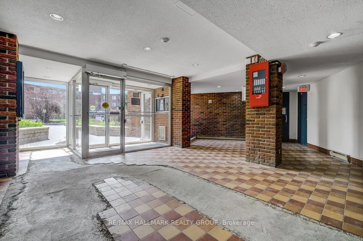 2041 Arrowsmith Drive #105A