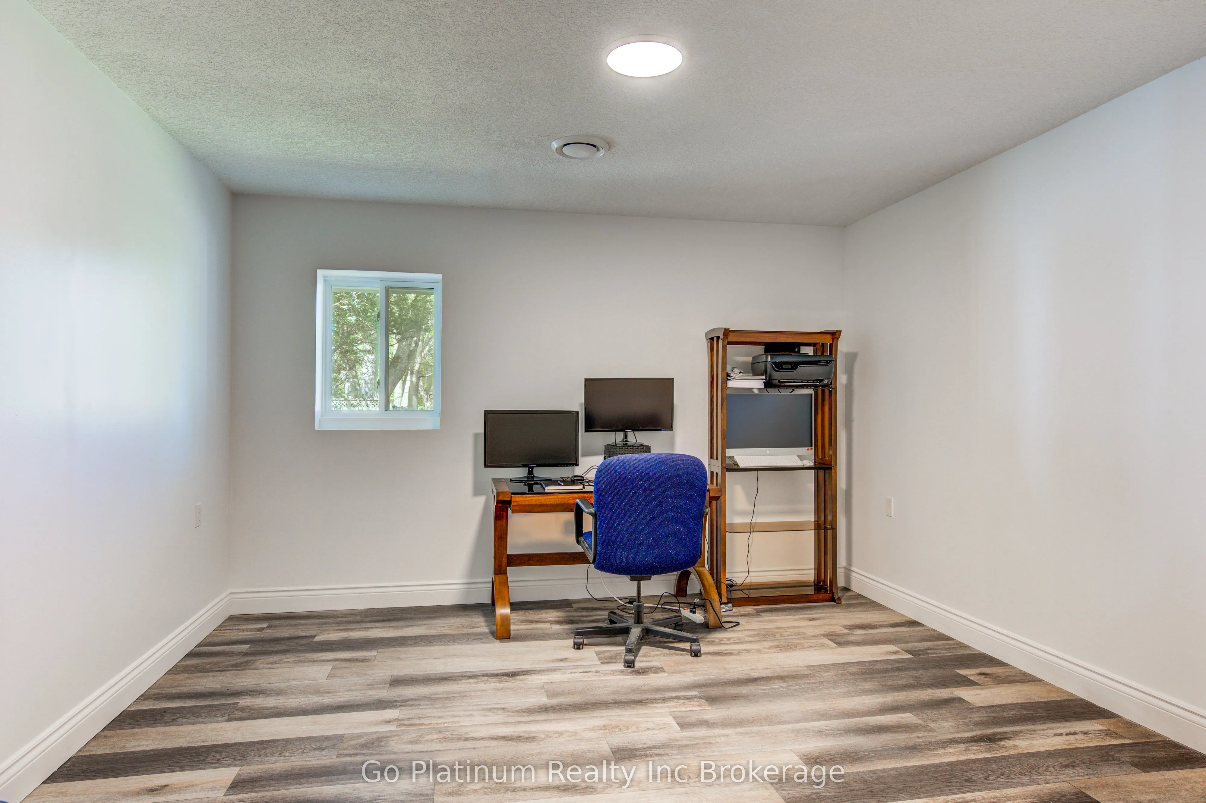 430 Main Street E