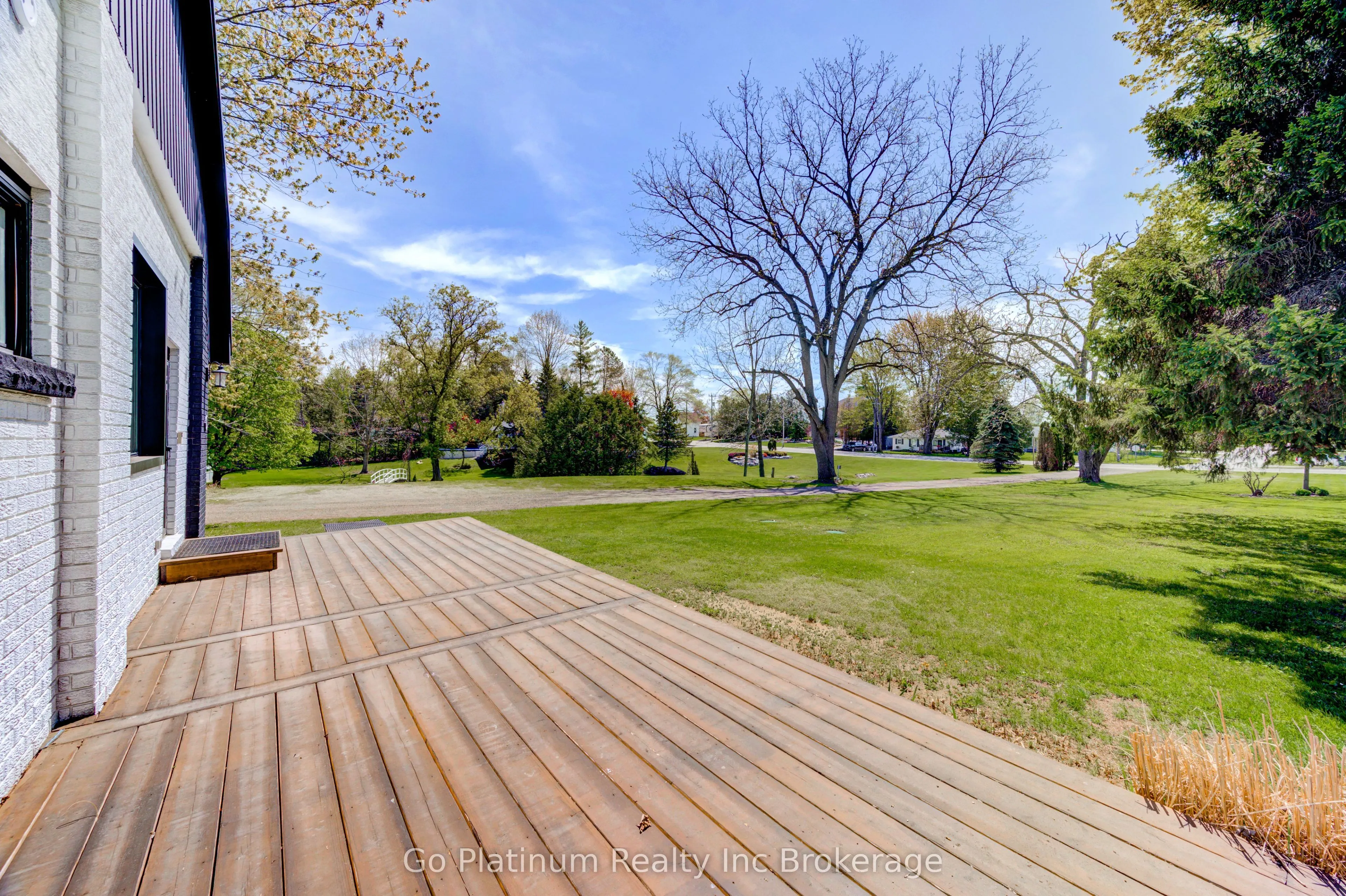 430 Main Street E
