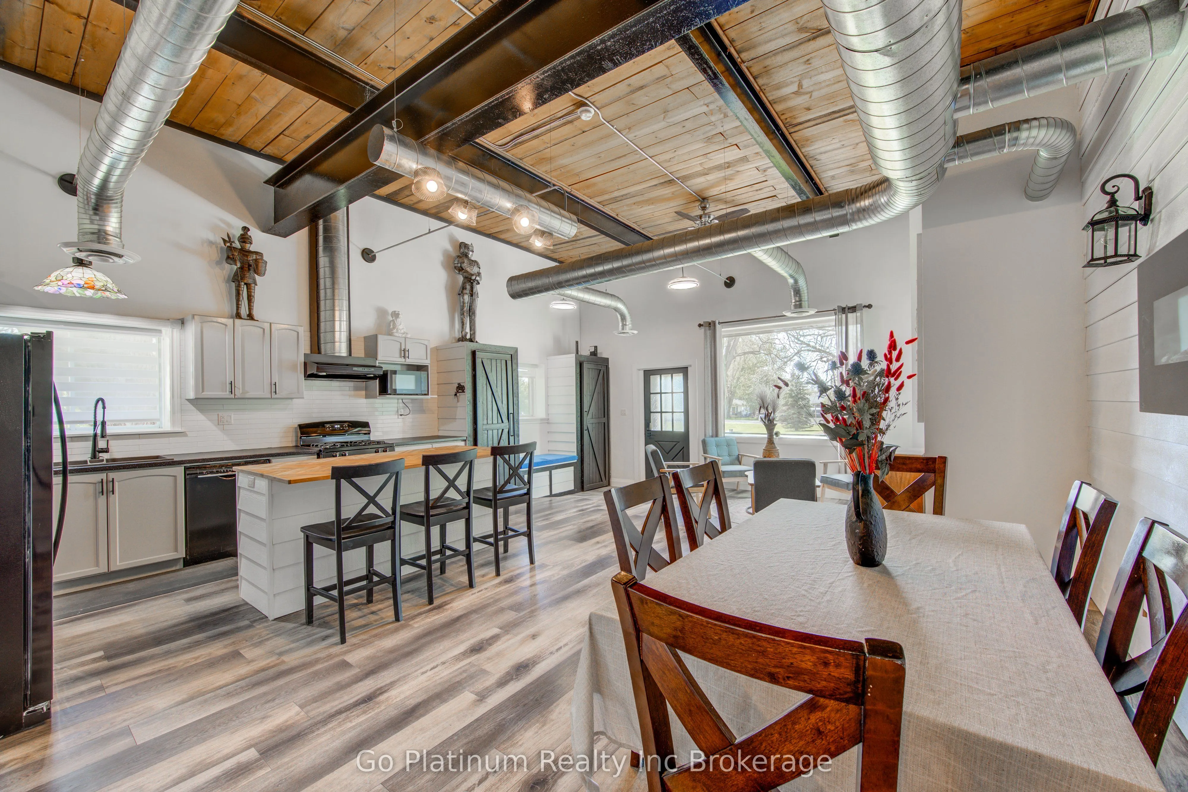 430 Main Street E