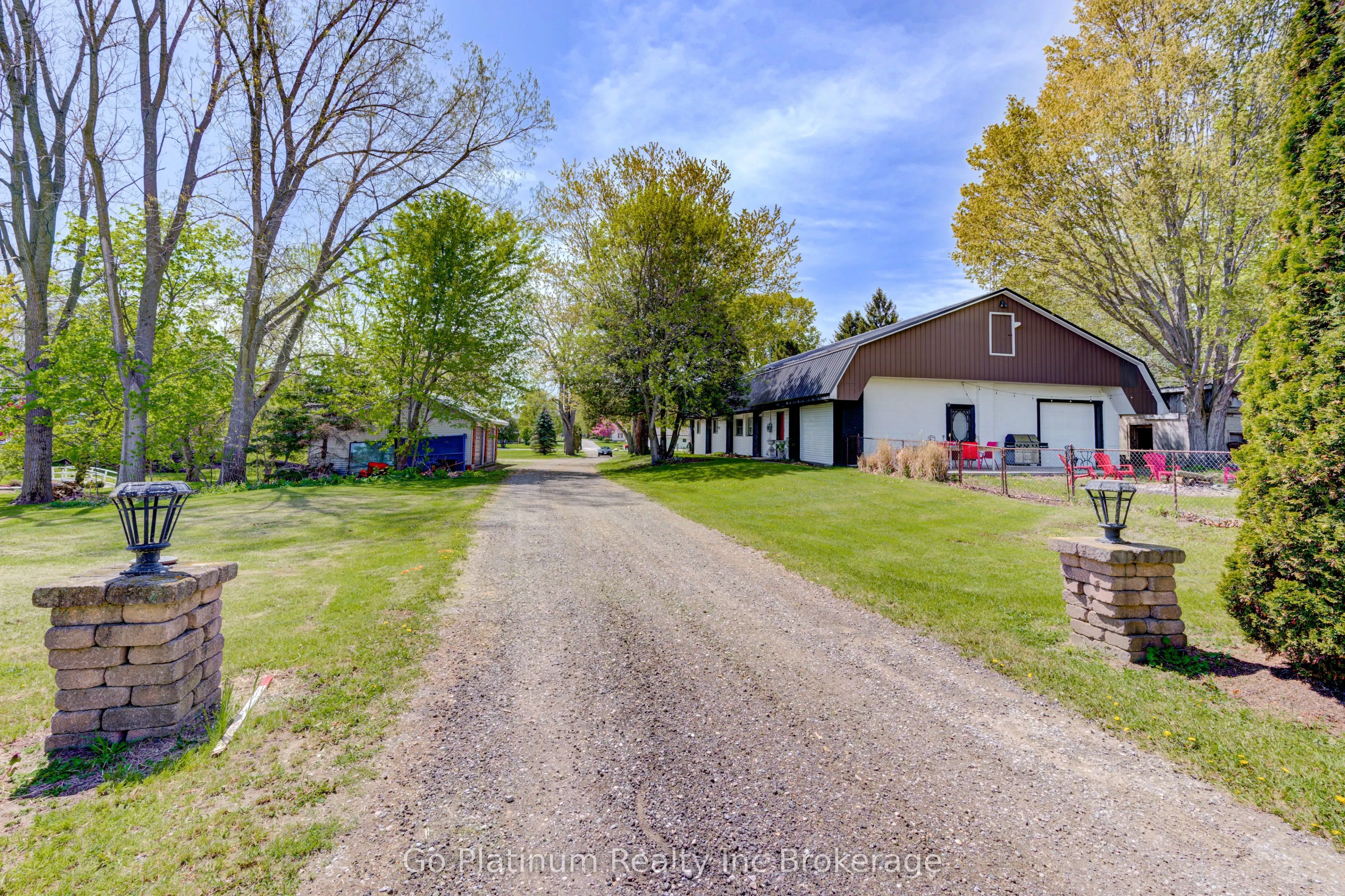 430 Main Street E
