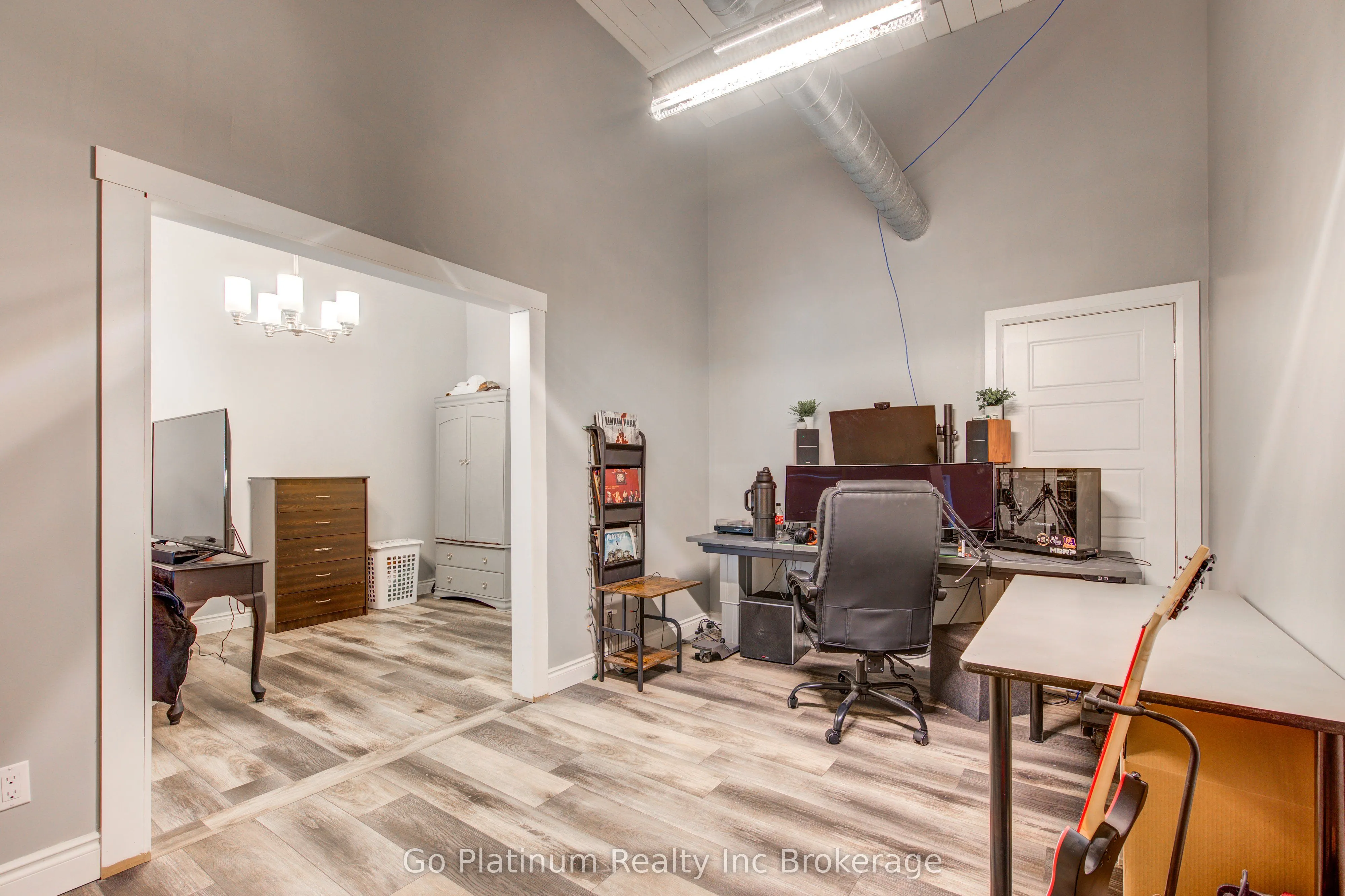 430 Main Street E