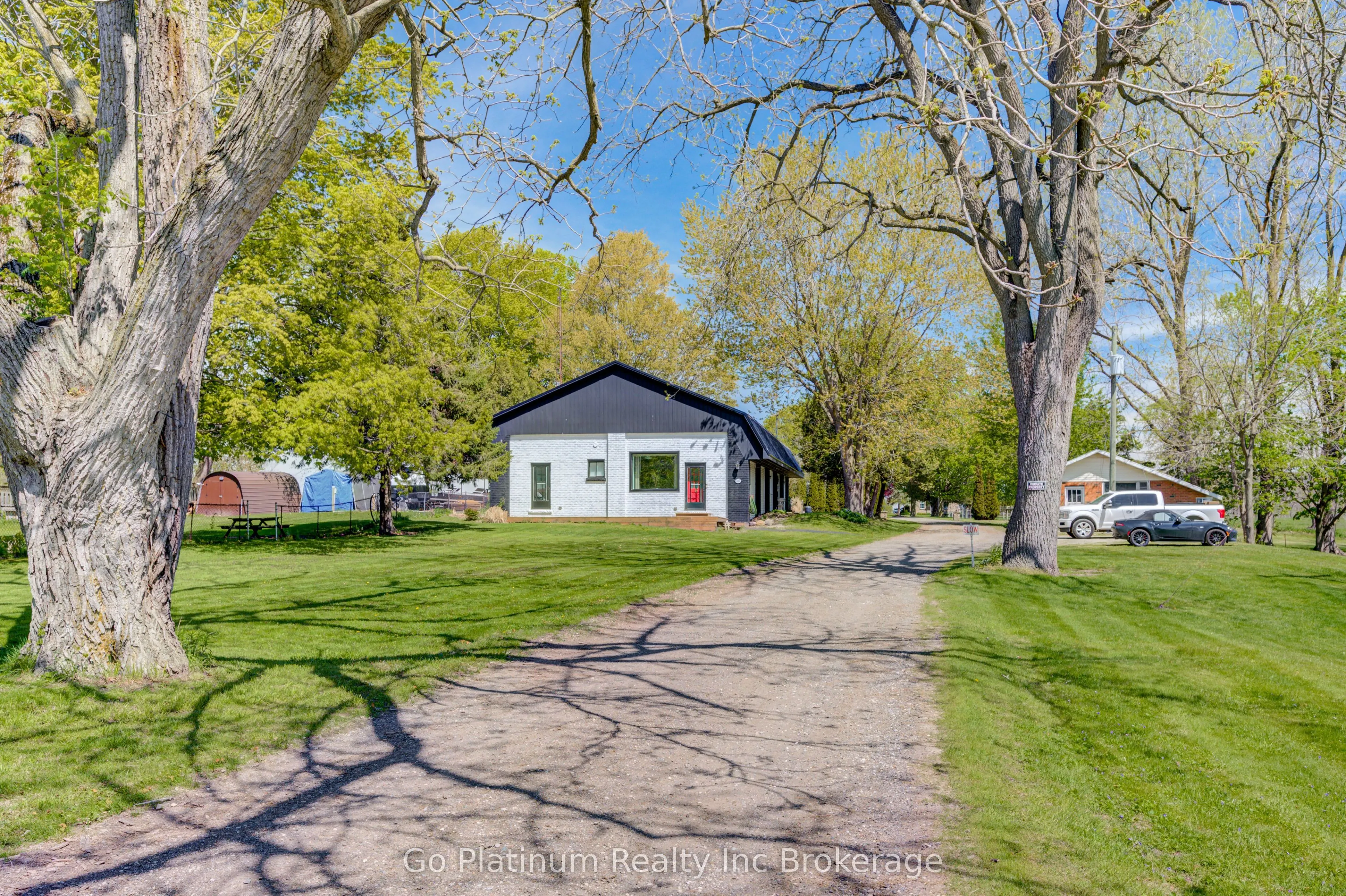 430 Main Street E