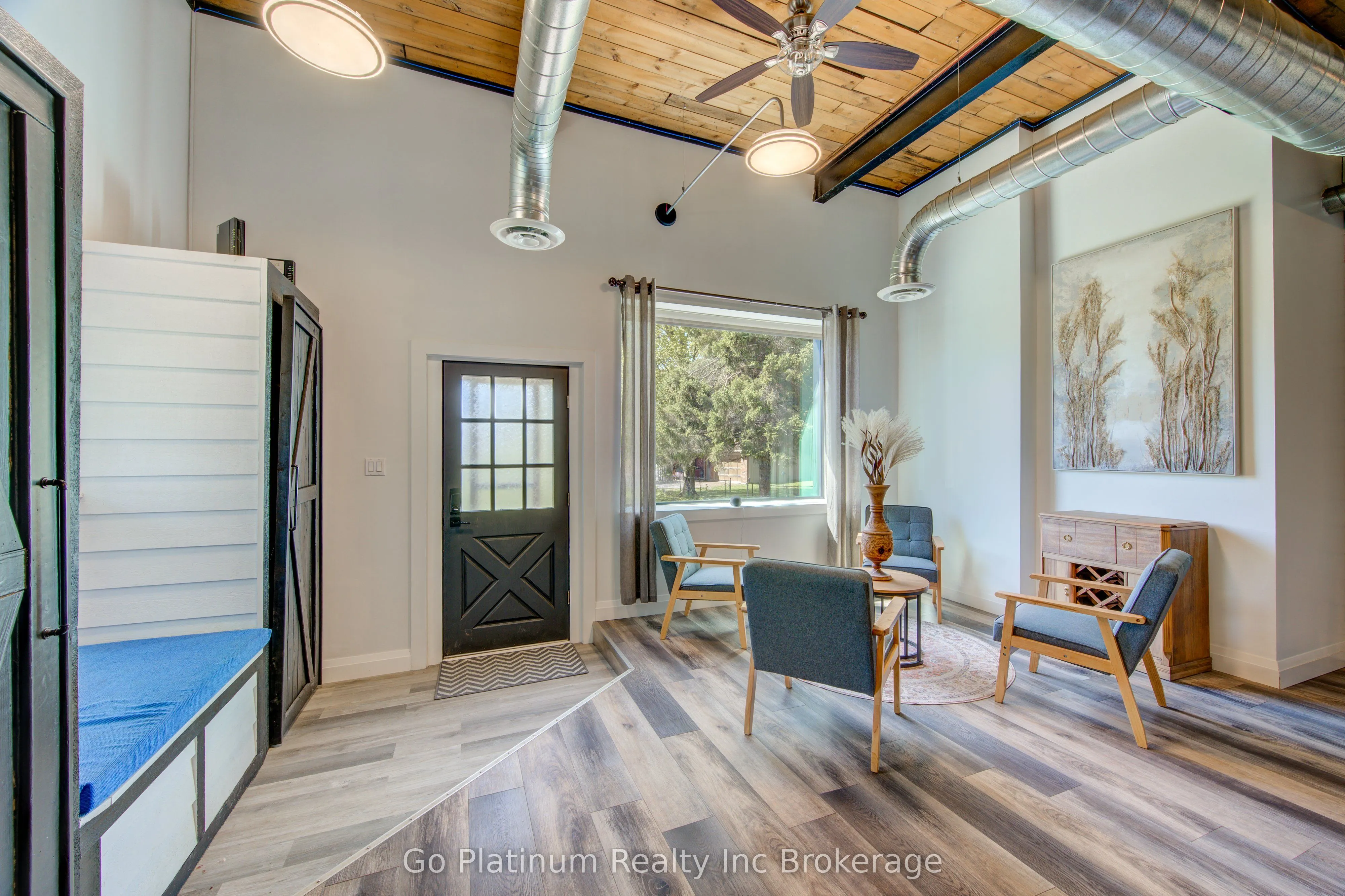 430 Main Street E