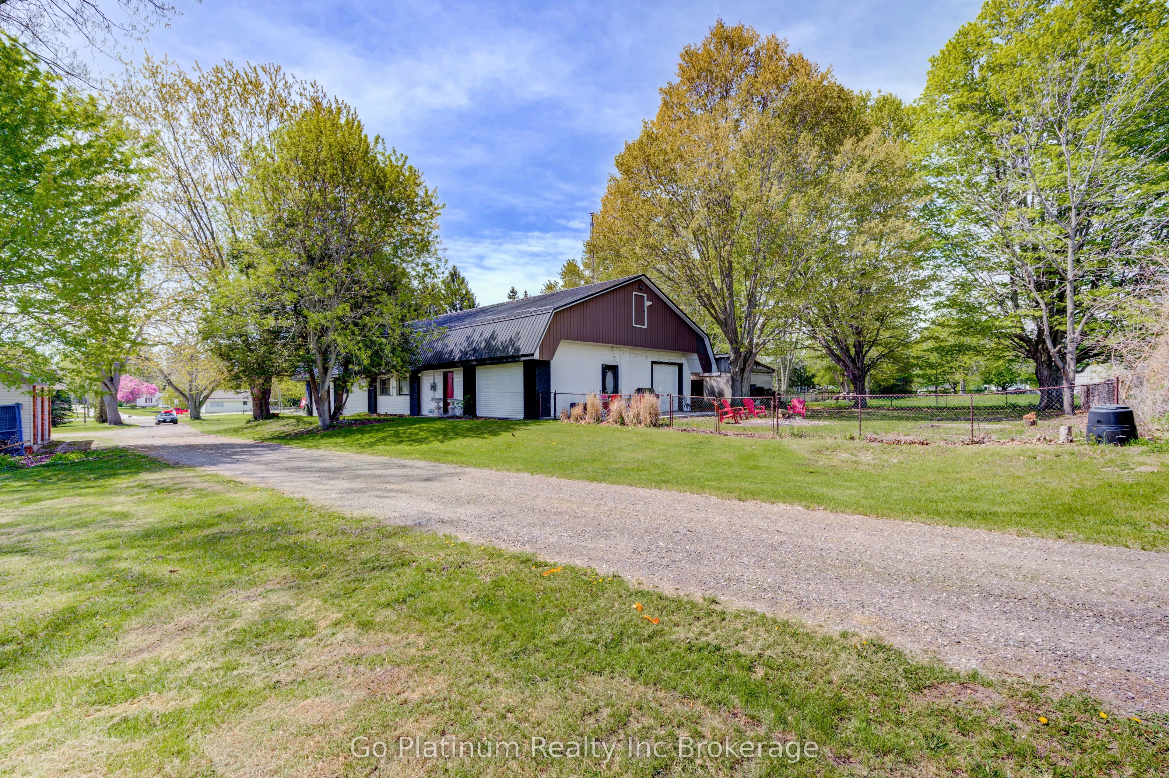 430 Main Street E