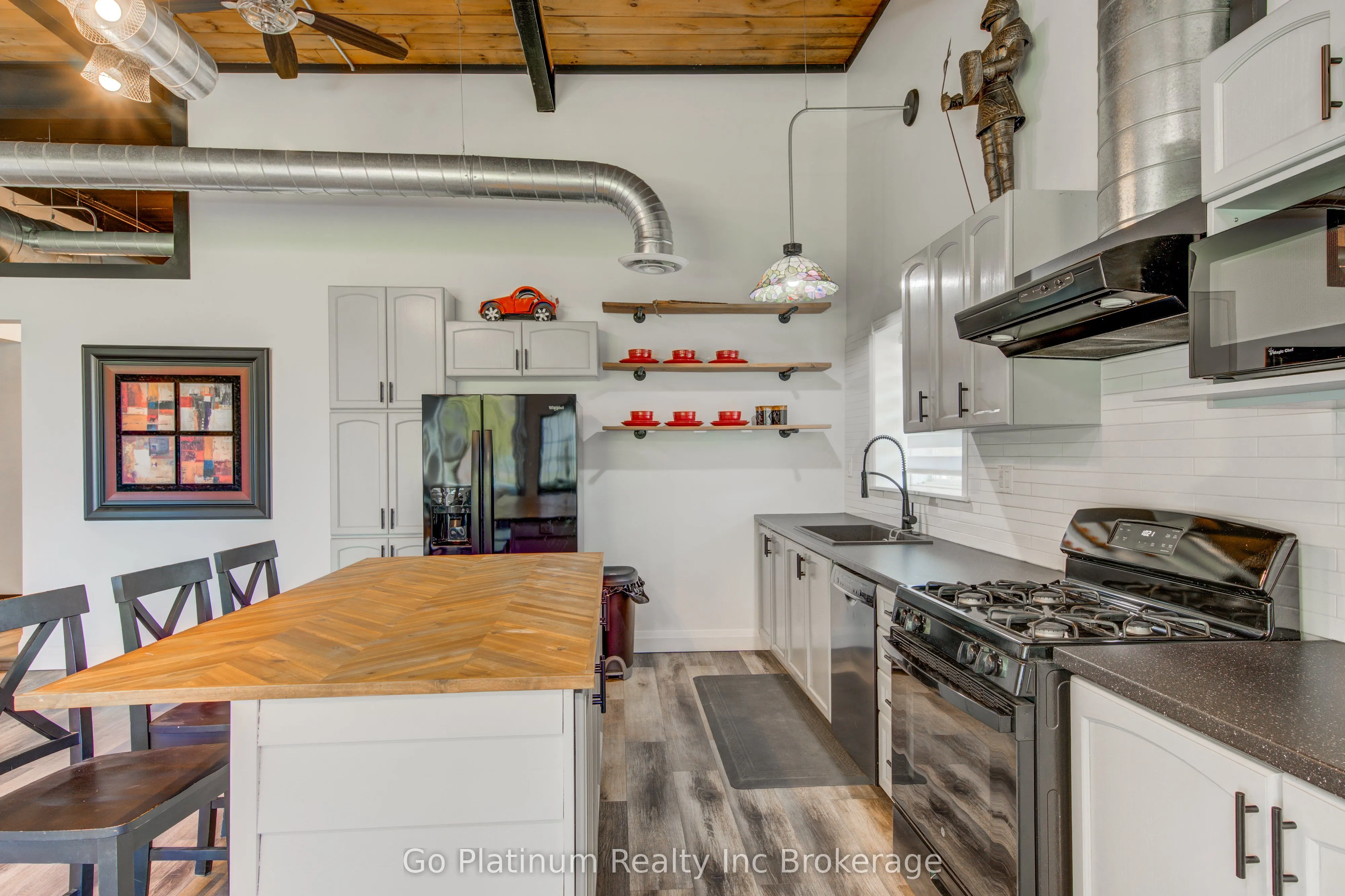 430 Main Street E