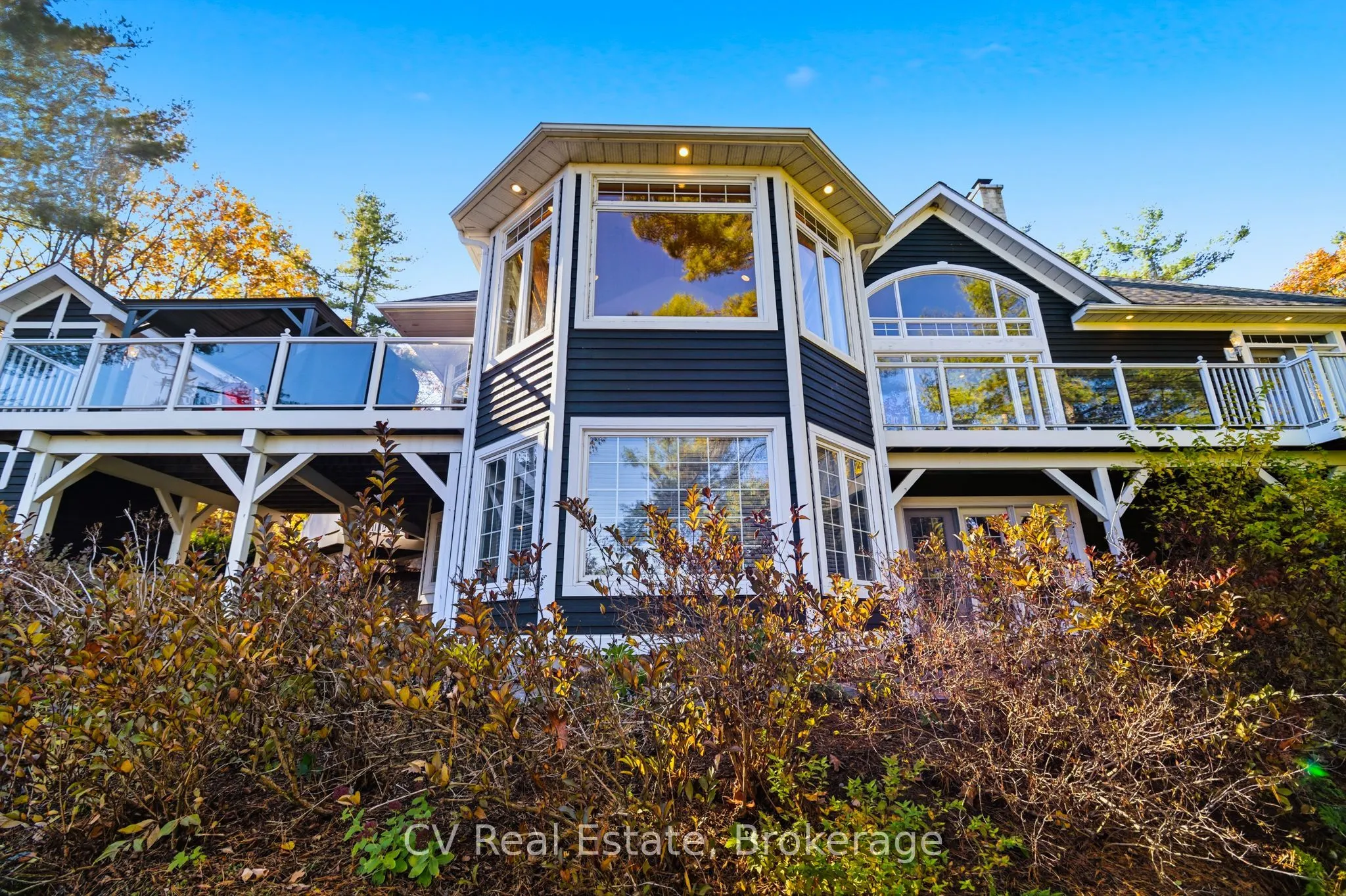 1056 & 1060 S Sunset Bay Rd