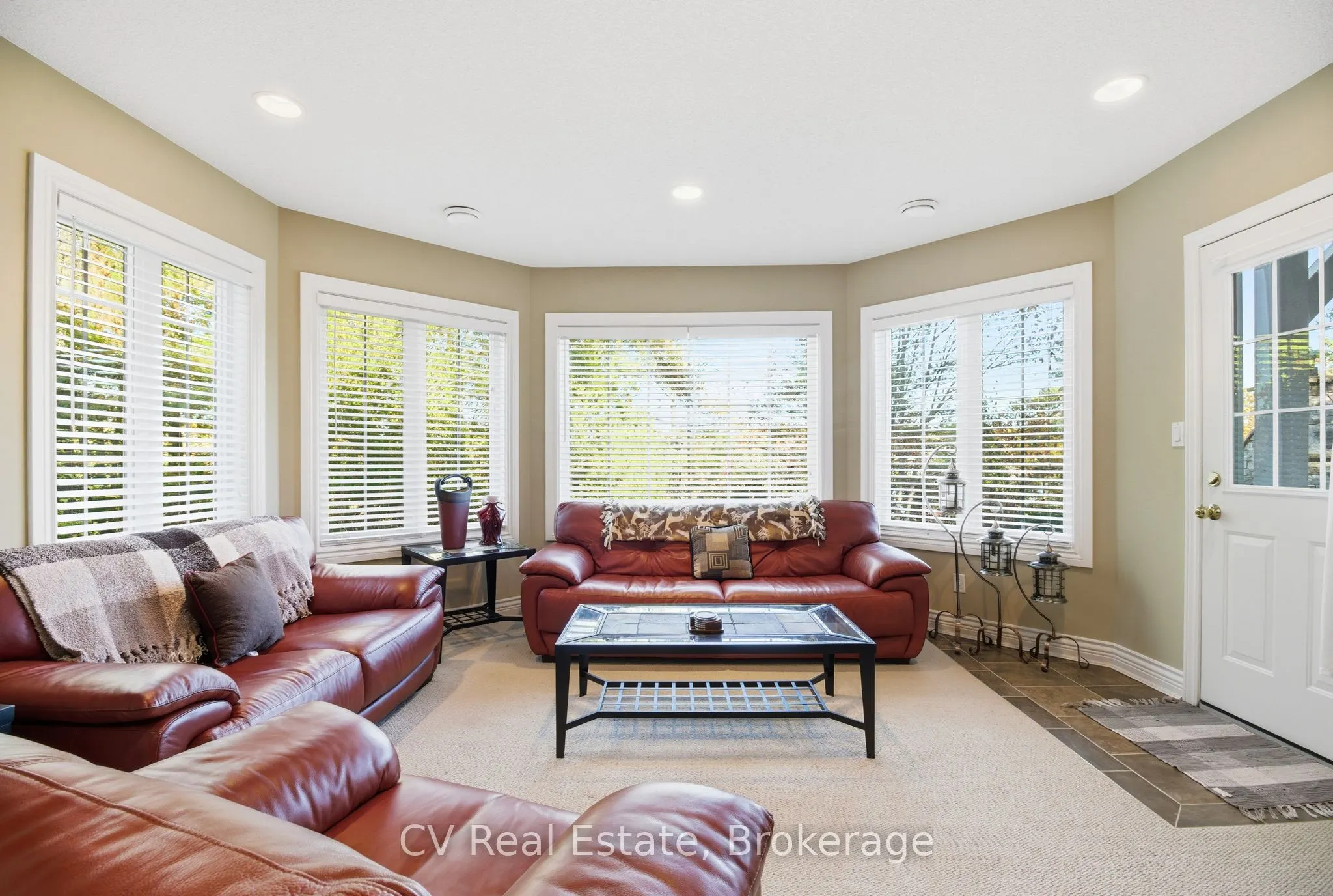 1056 & 1060 S Sunset Bay Rd