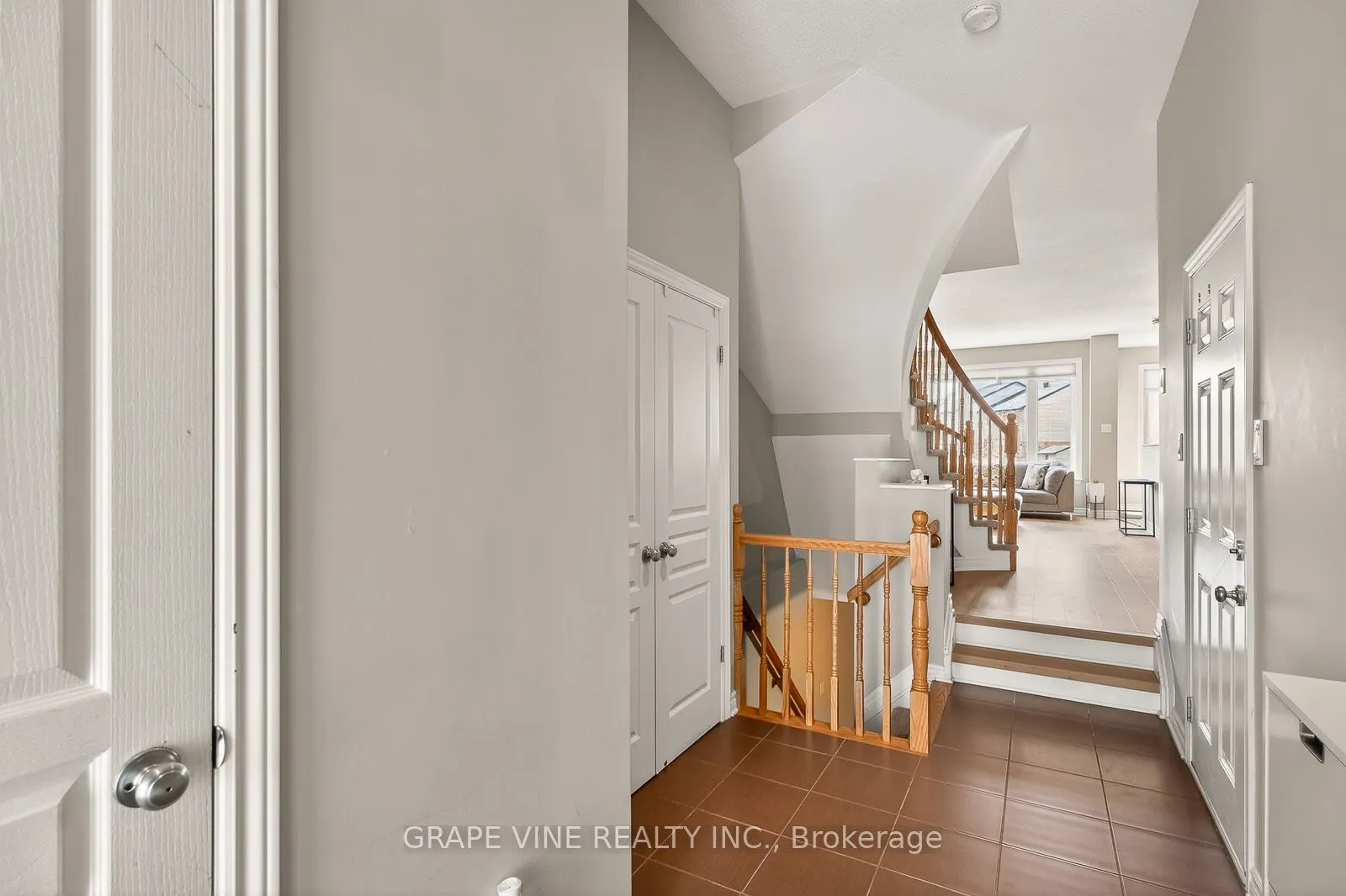 510 Grand Tully Way