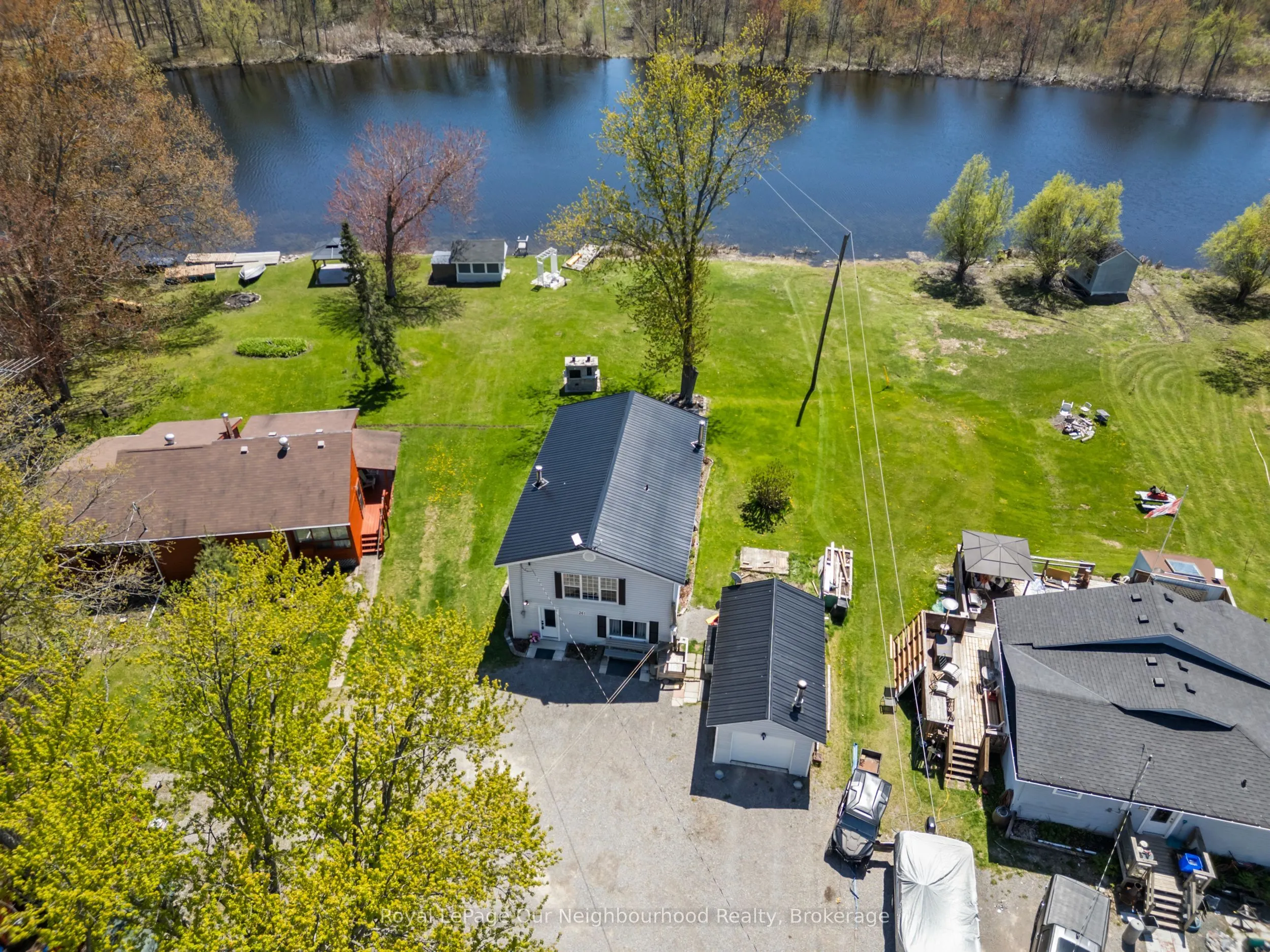 261 River Road E