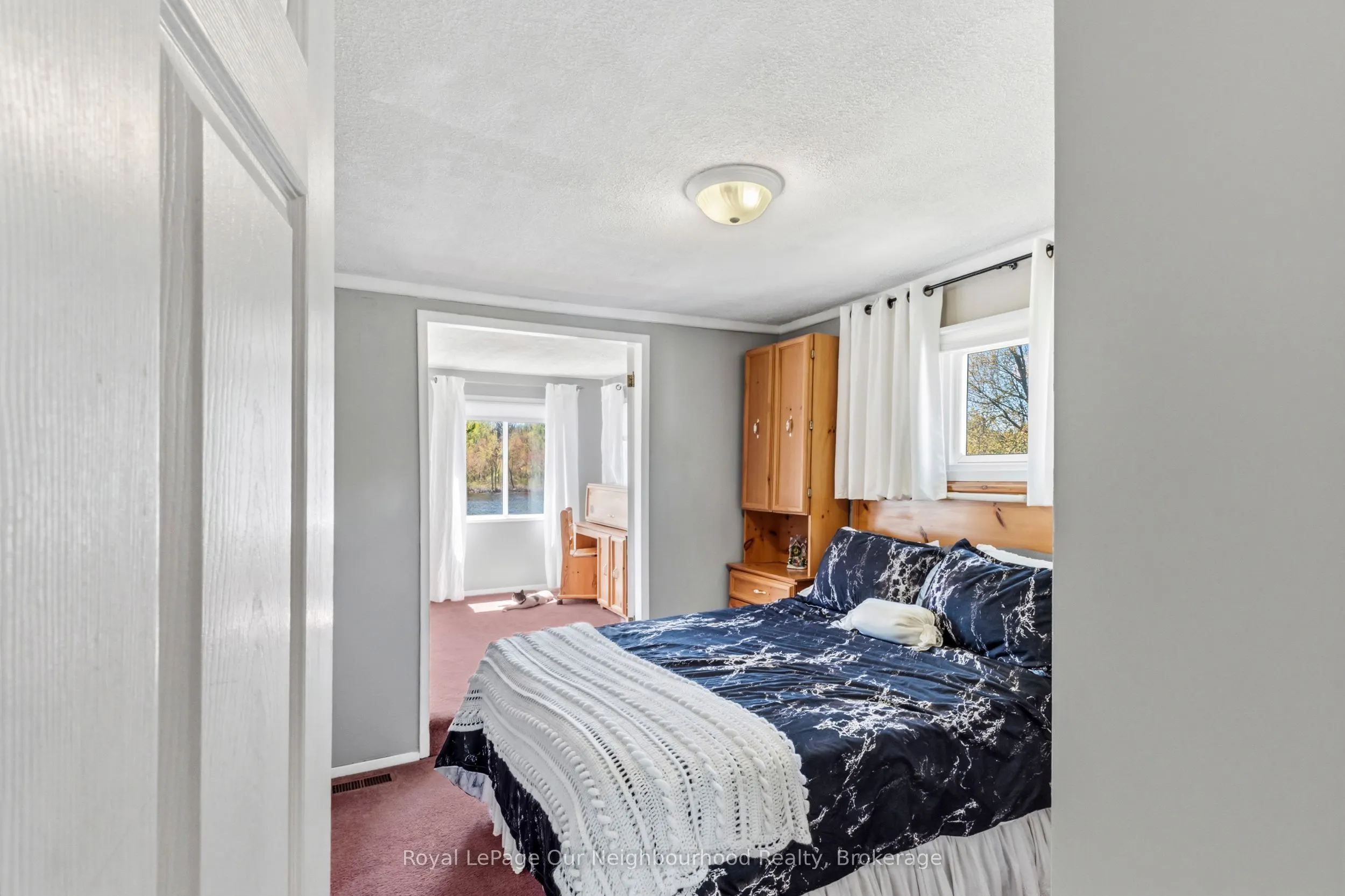 261 River Road E