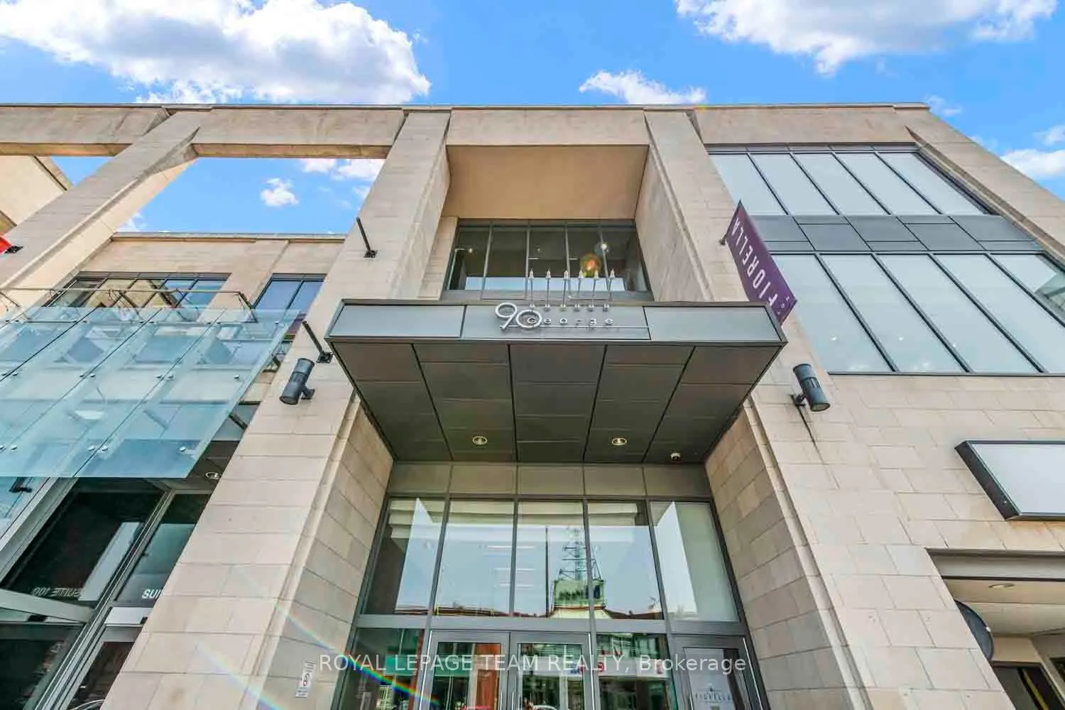 90 George Street #601