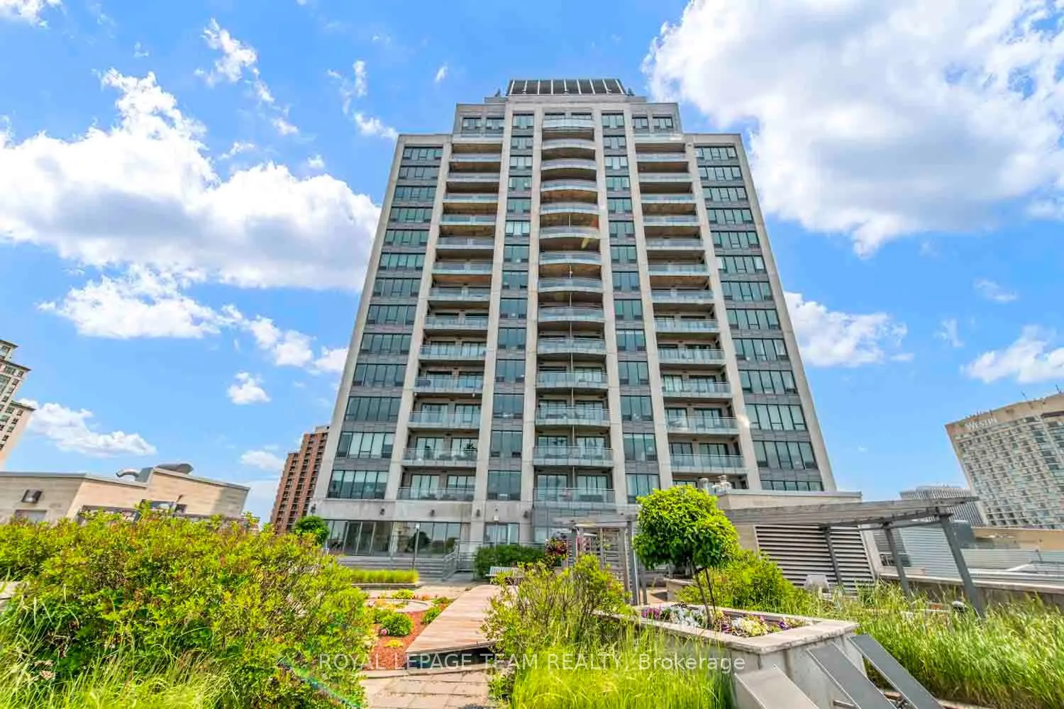 90 George Street #601