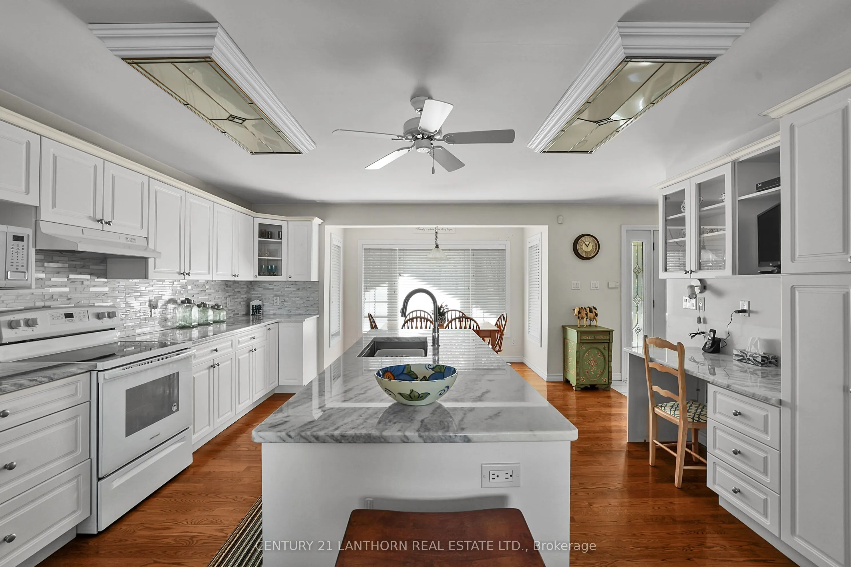 251 High Shore Road
