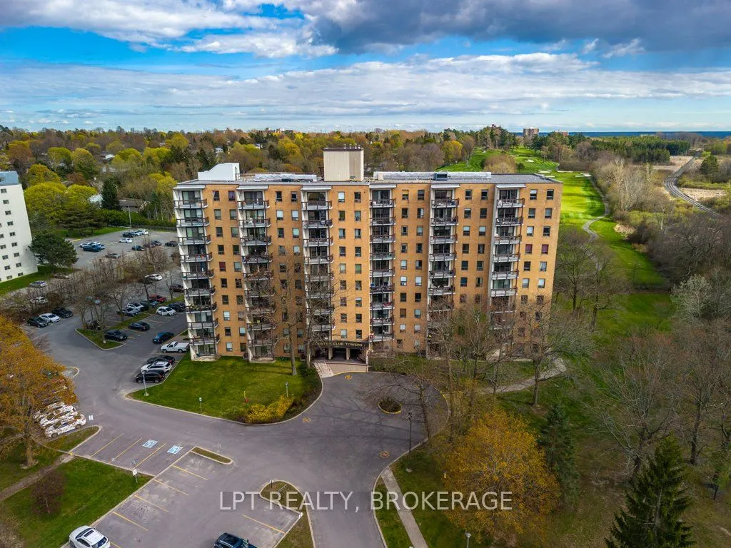 66 Greenview Drive #208