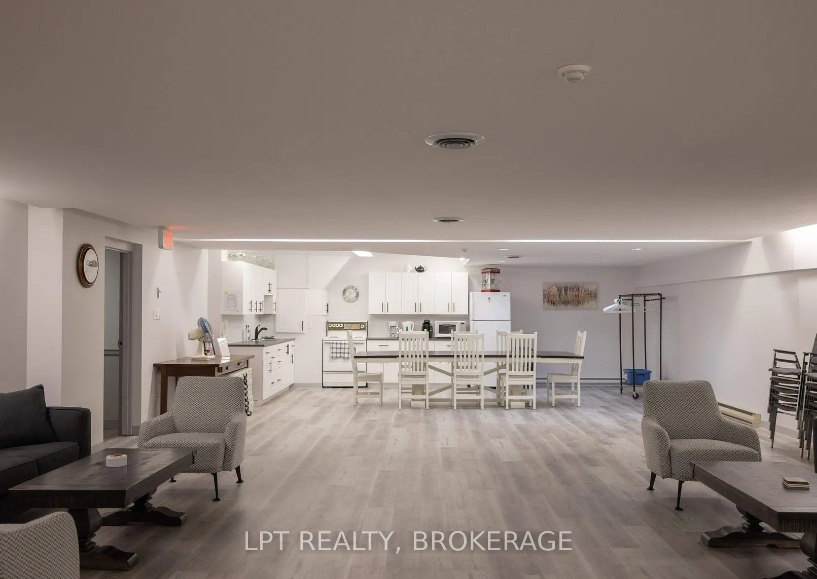 66 Greenview Drive #208