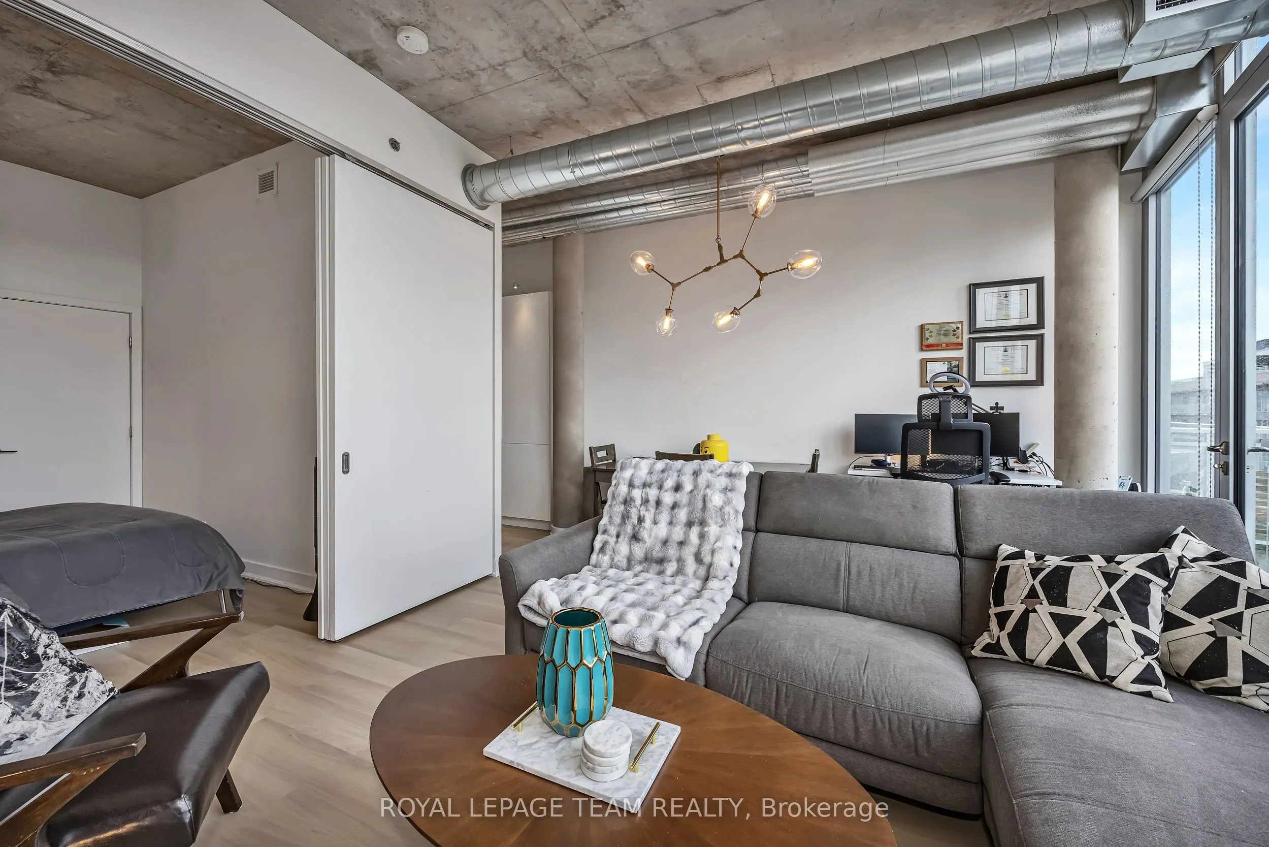 360 Mcleod Street #905